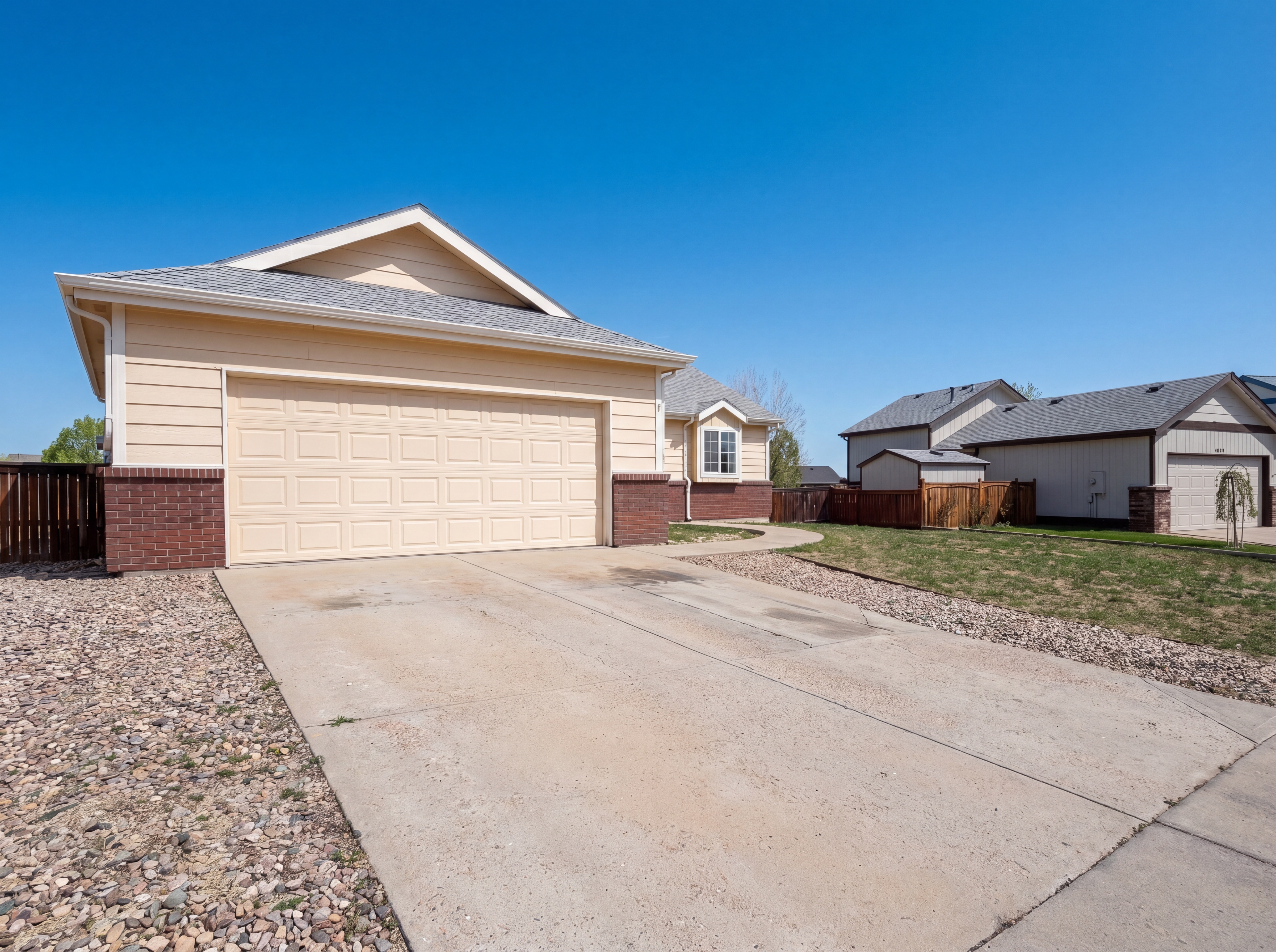 Photo 38 of 50 of 4098 La Junta Dr, Loveland, CO