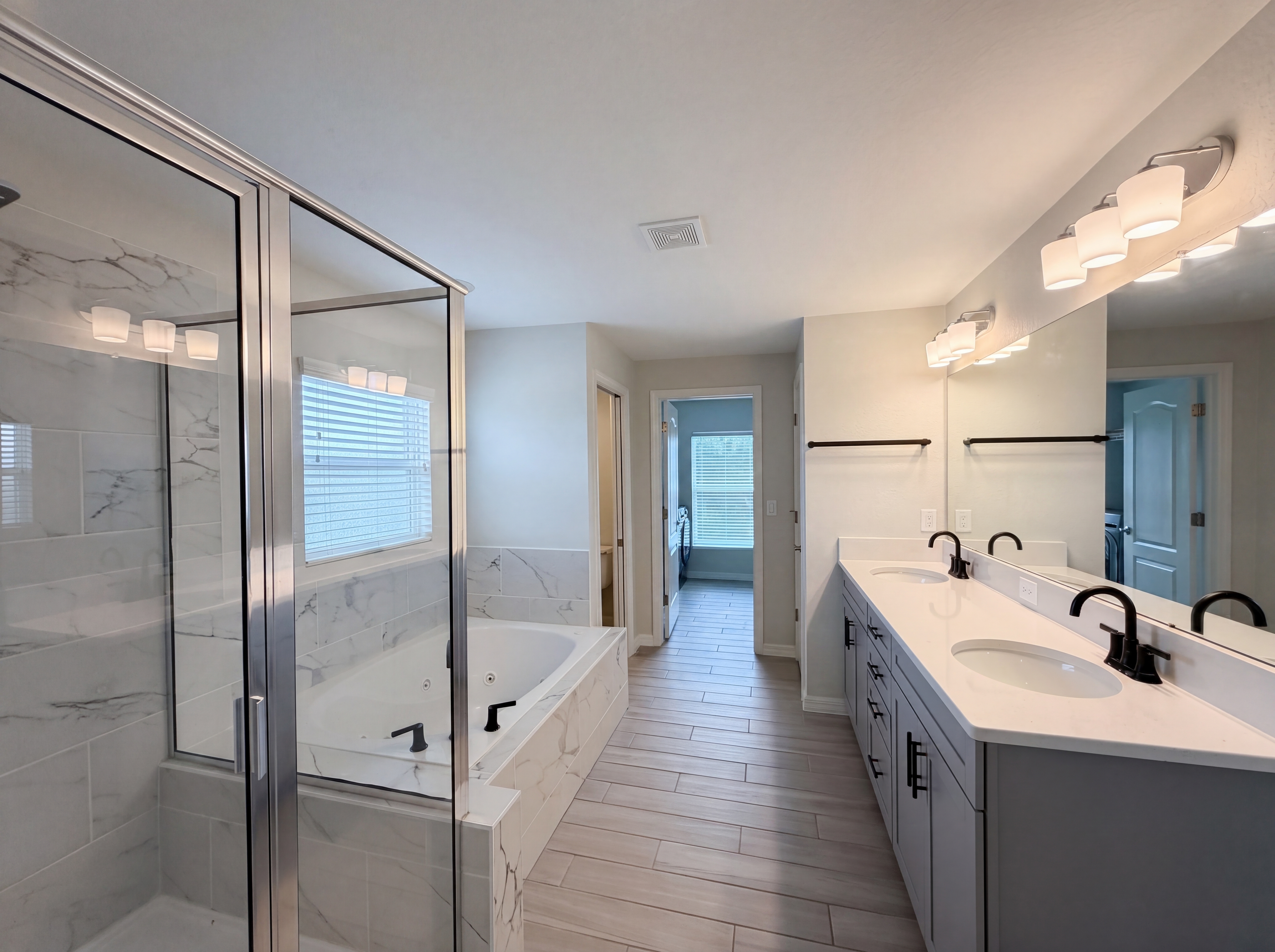 Photo 16 of 25 of 4510 Penkert Pl, Lakeland, FL