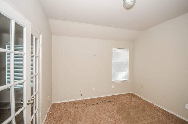 Photo 16 of 26 - 544 Kenilworth Ave, Little Elm, TX 75068