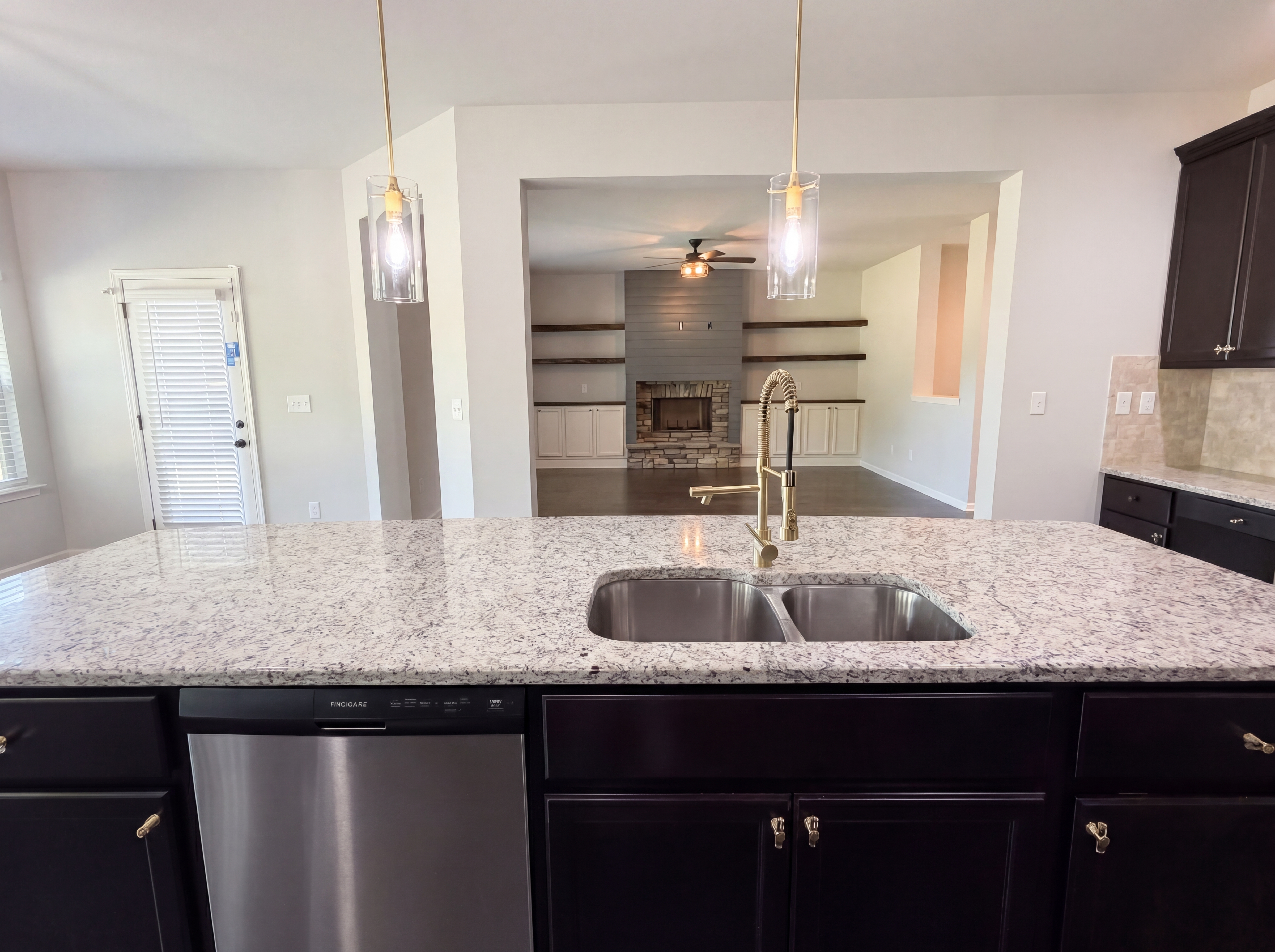 Photo 9 of 47 of 2144 Airline Rd, McDonough, GA