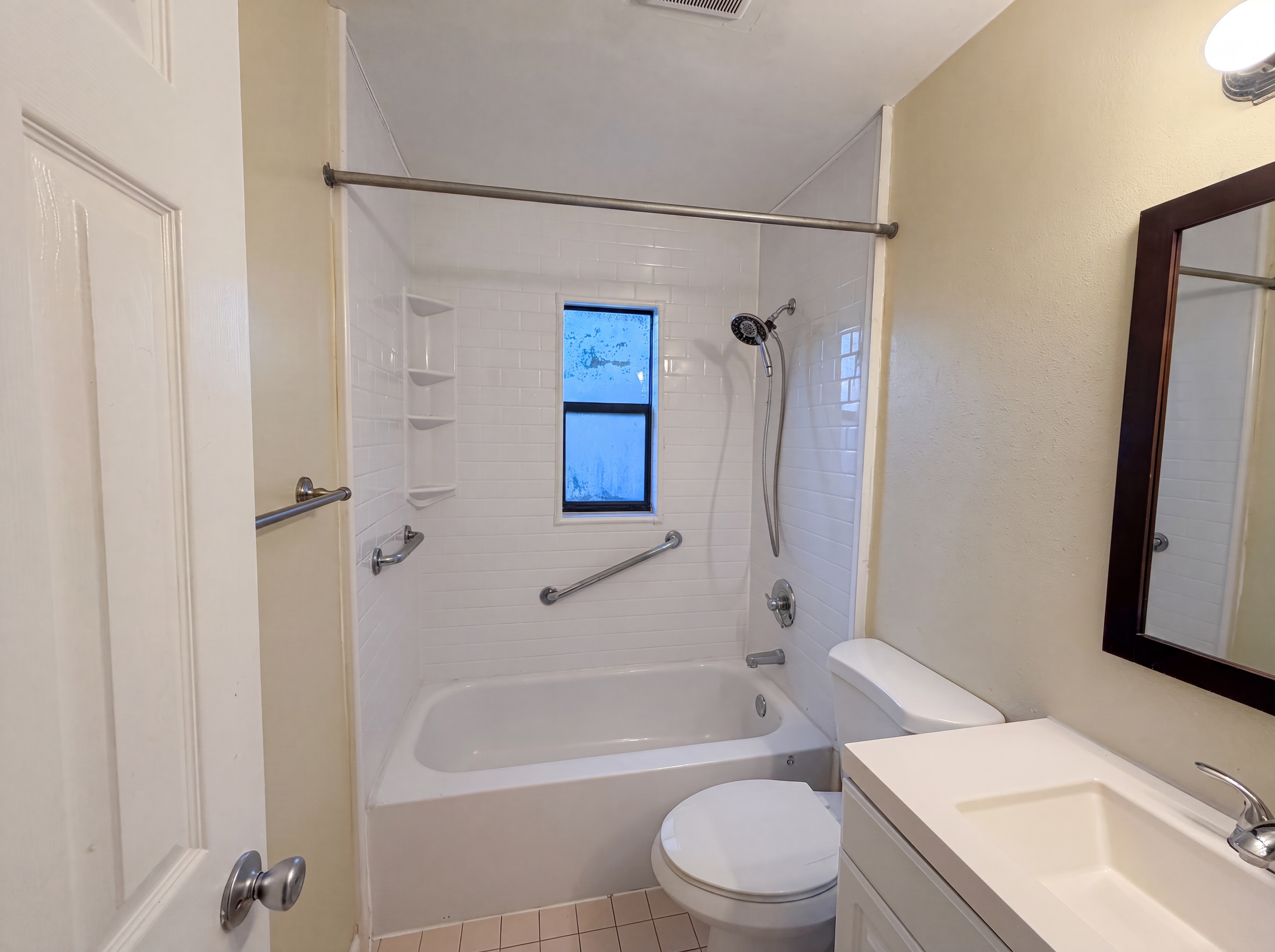 Photo 16 of 26 of 722 Virginia Ln, Apopka, FL