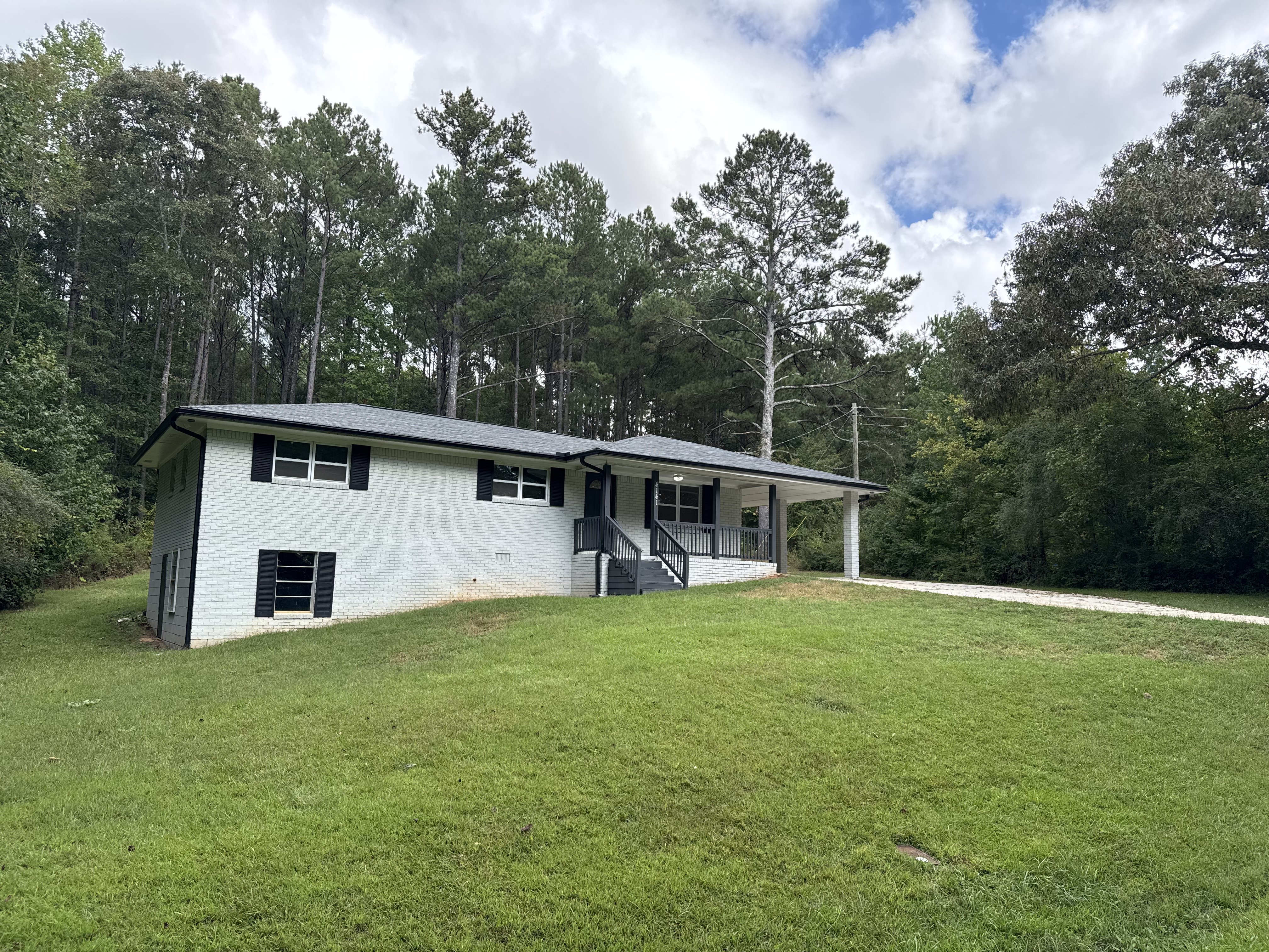 Photo 24 of 27 of 4141 E Fairview Rd SW, Stockbridge, GA