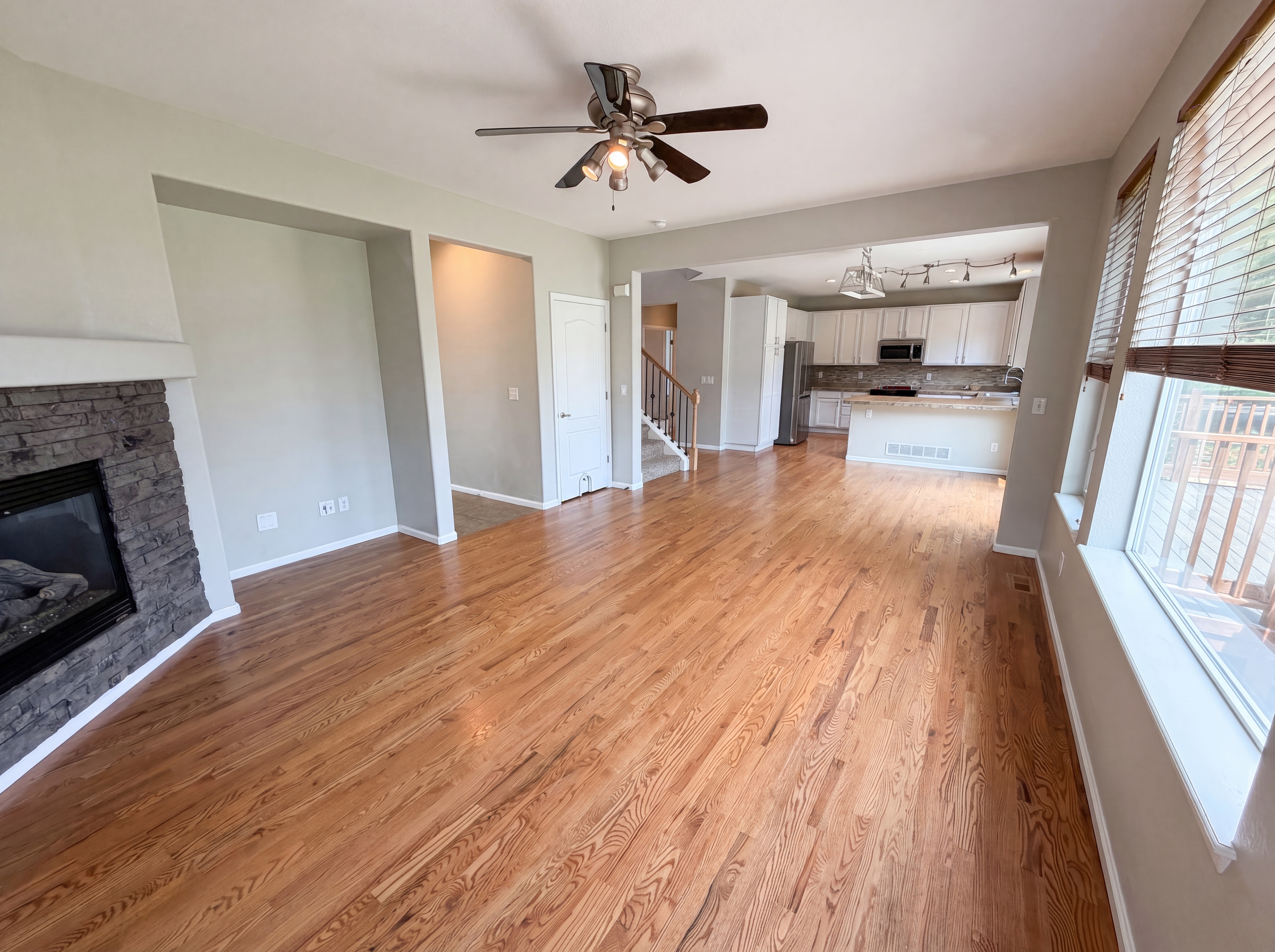 Photo 7 of 34 of 10494 Ouray St, Commerce City, CO