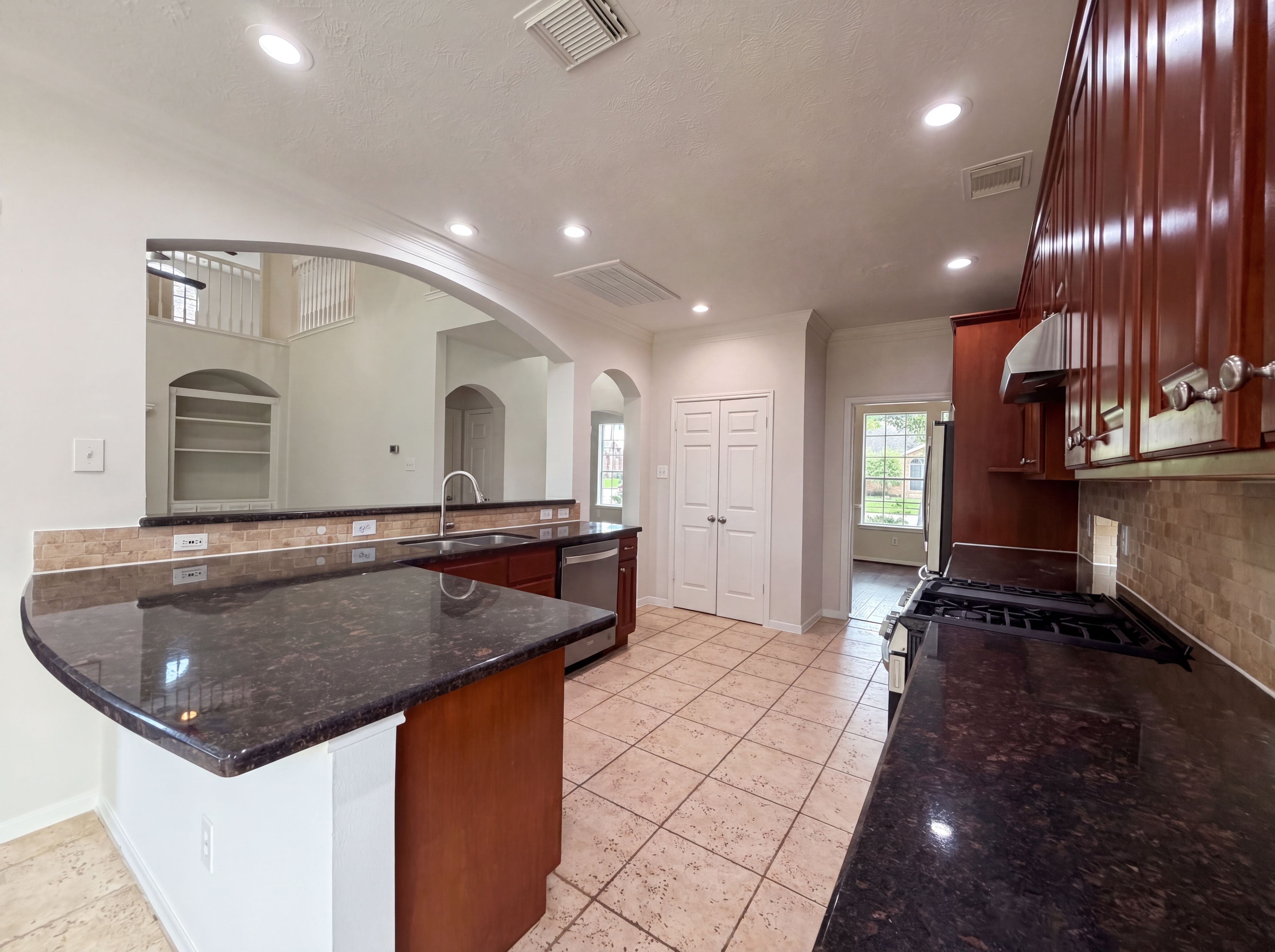 Photo 10 of 33 of 3106 Forrester Dr, Pearland, TX