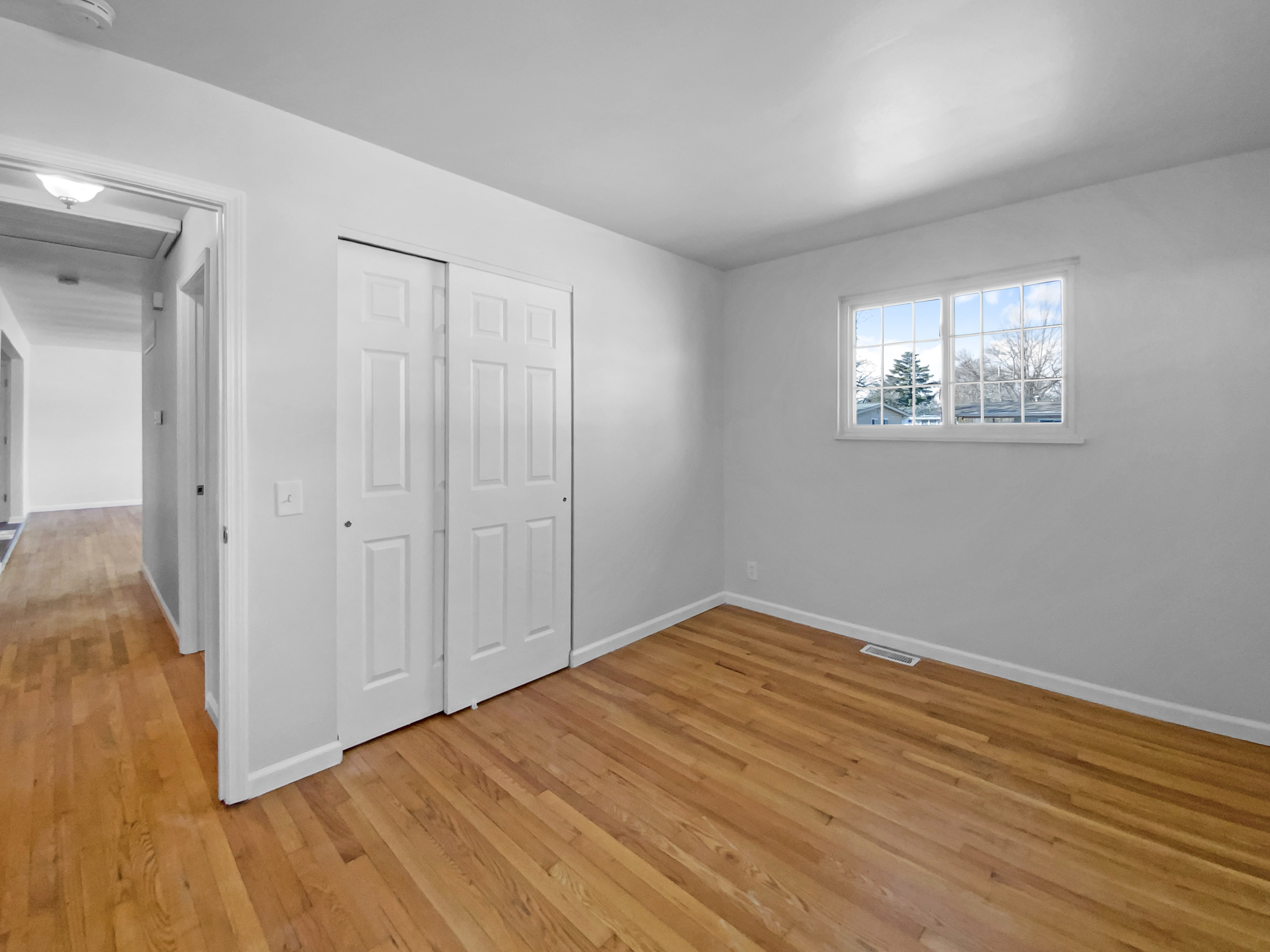Photo 8 of 18 of 2190 Love Ln, Florissant, MO