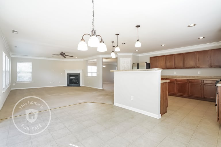 Photo 11 of 25 - 3100 Cynthiana Ct, Raleigh, NC 27610