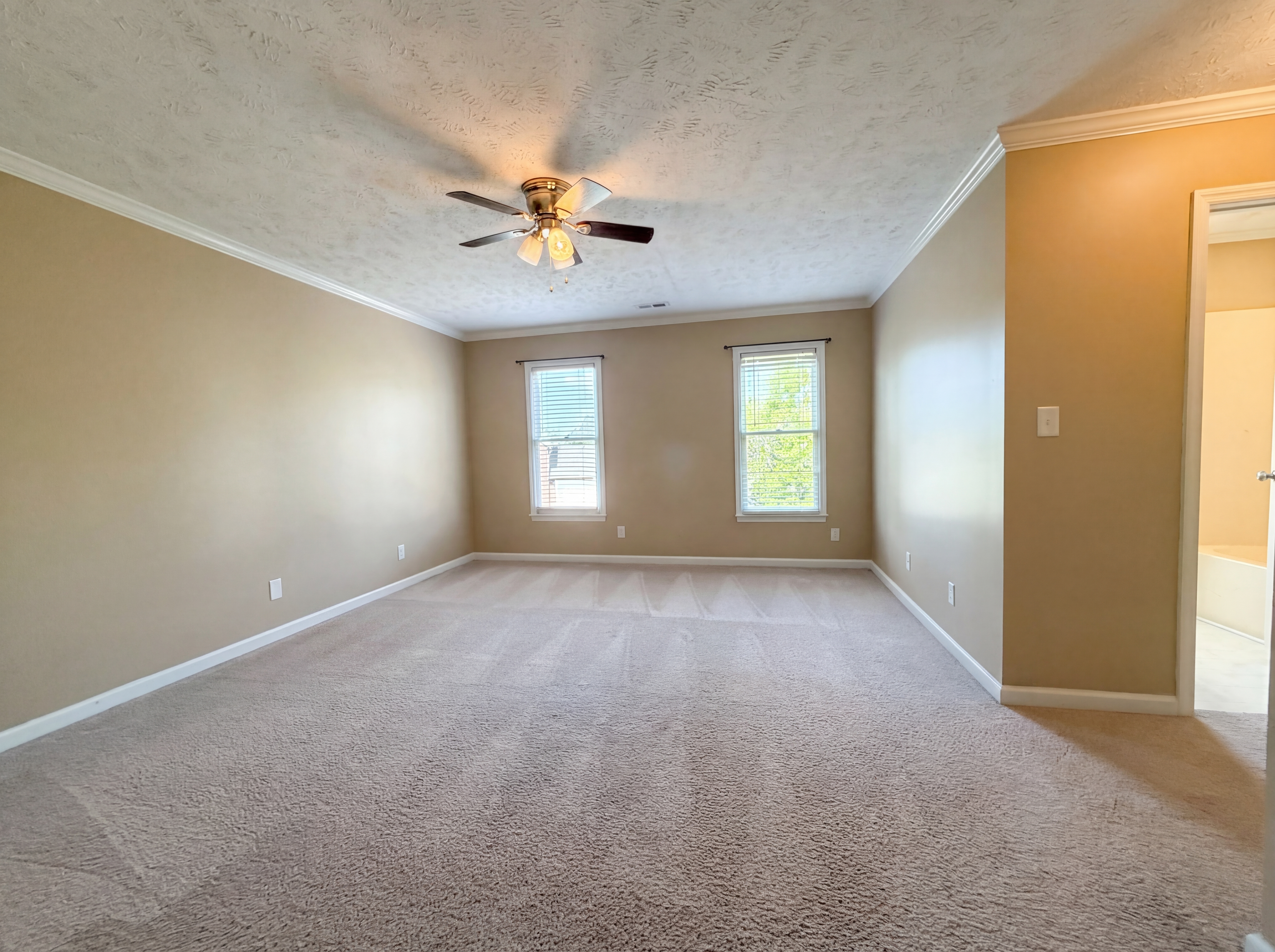 Photo 16 of 19 of 3516 Gables Dr, Fayetteville, NC