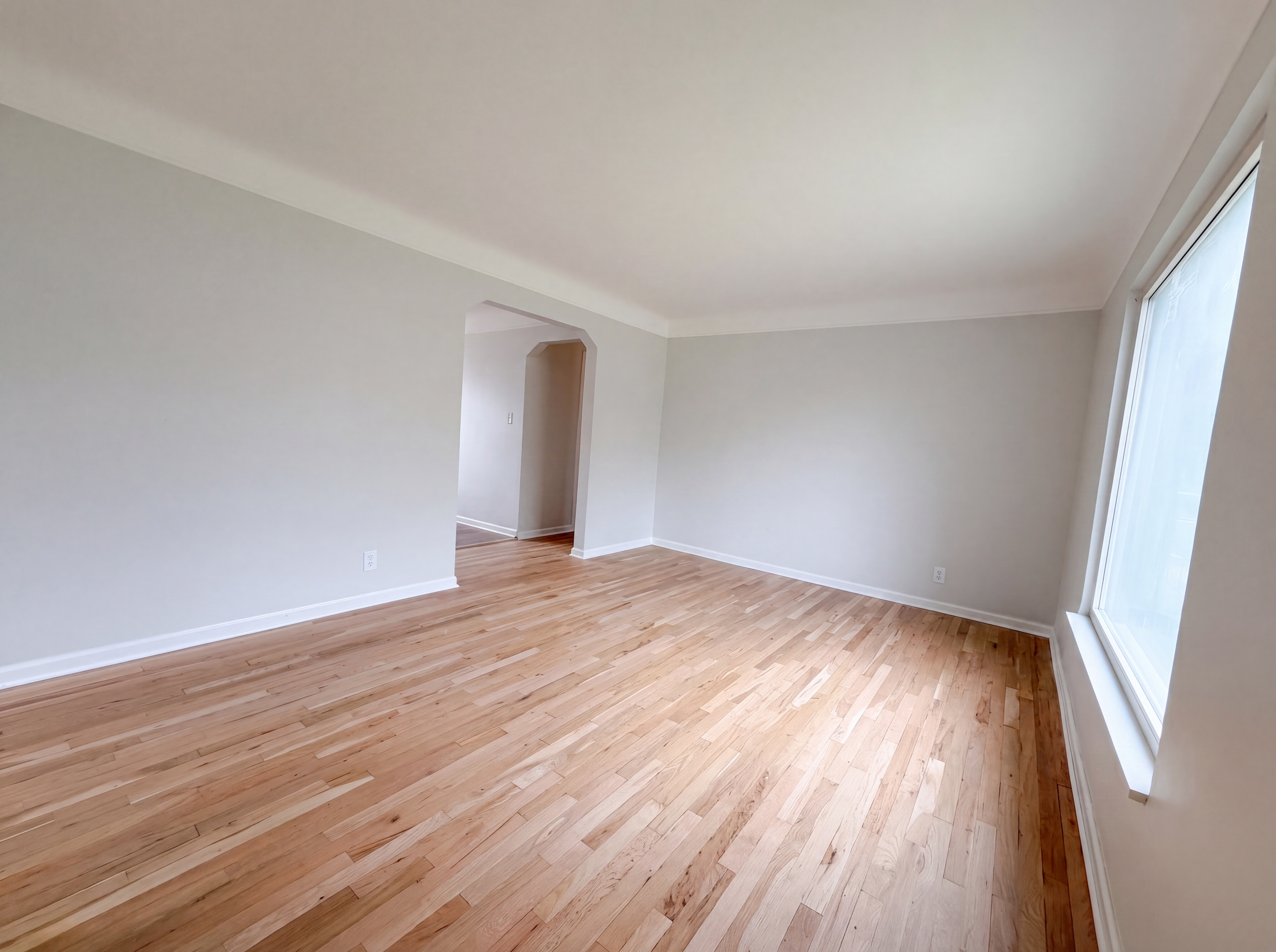 Photo 3 of 20 of 8069 Beaverland, Redford, MI
