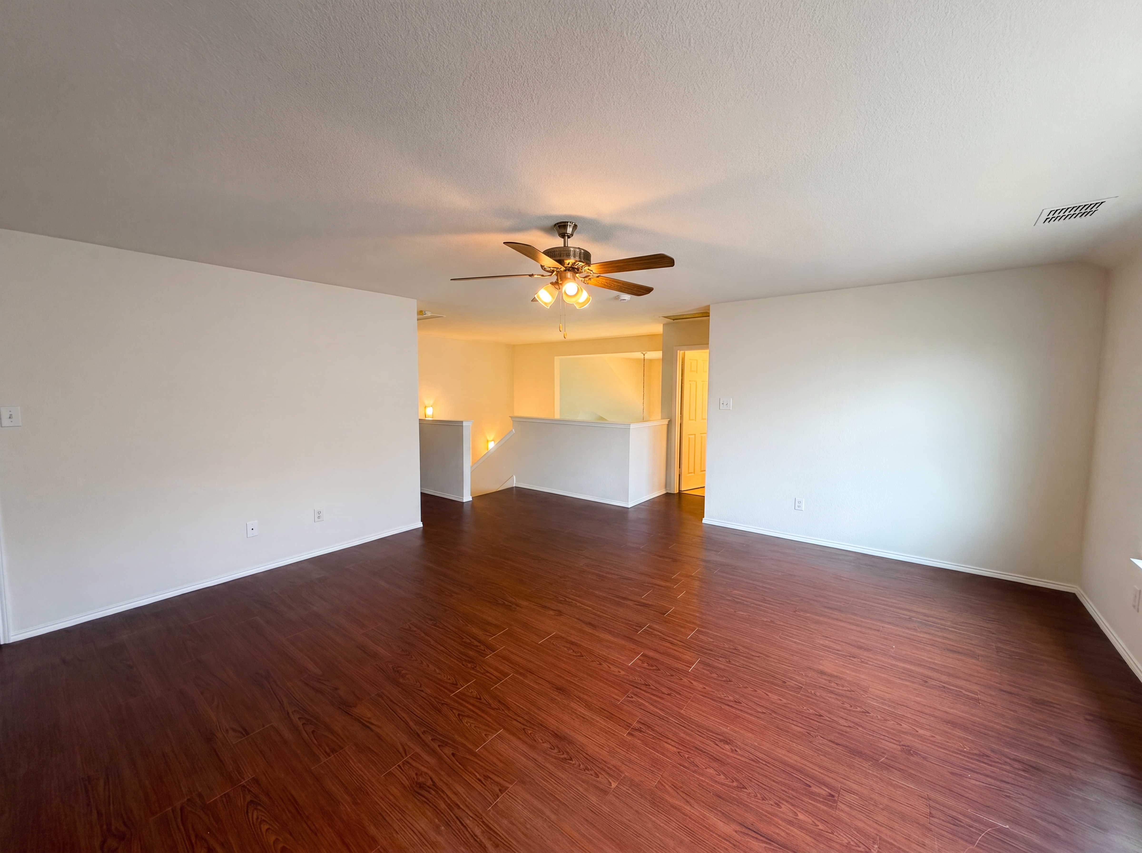 Photo 11 of 22 of 1202 McCormick St, Garland, TX