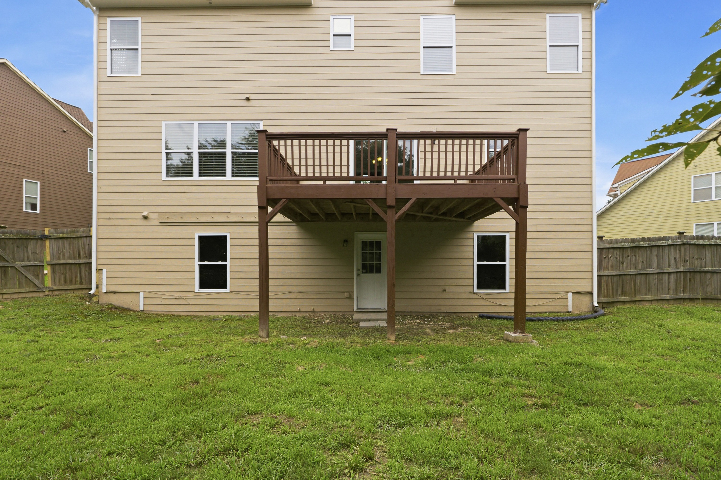 Photo 5 of 64 of 7295 Madison Cir, Union City, GA