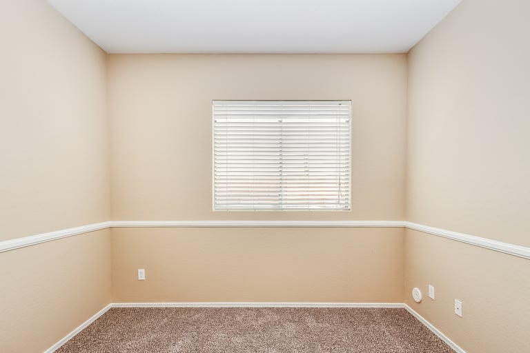 Photo 10 of 19 - 3507 S 80th Ave, Phoenix, AZ 85043