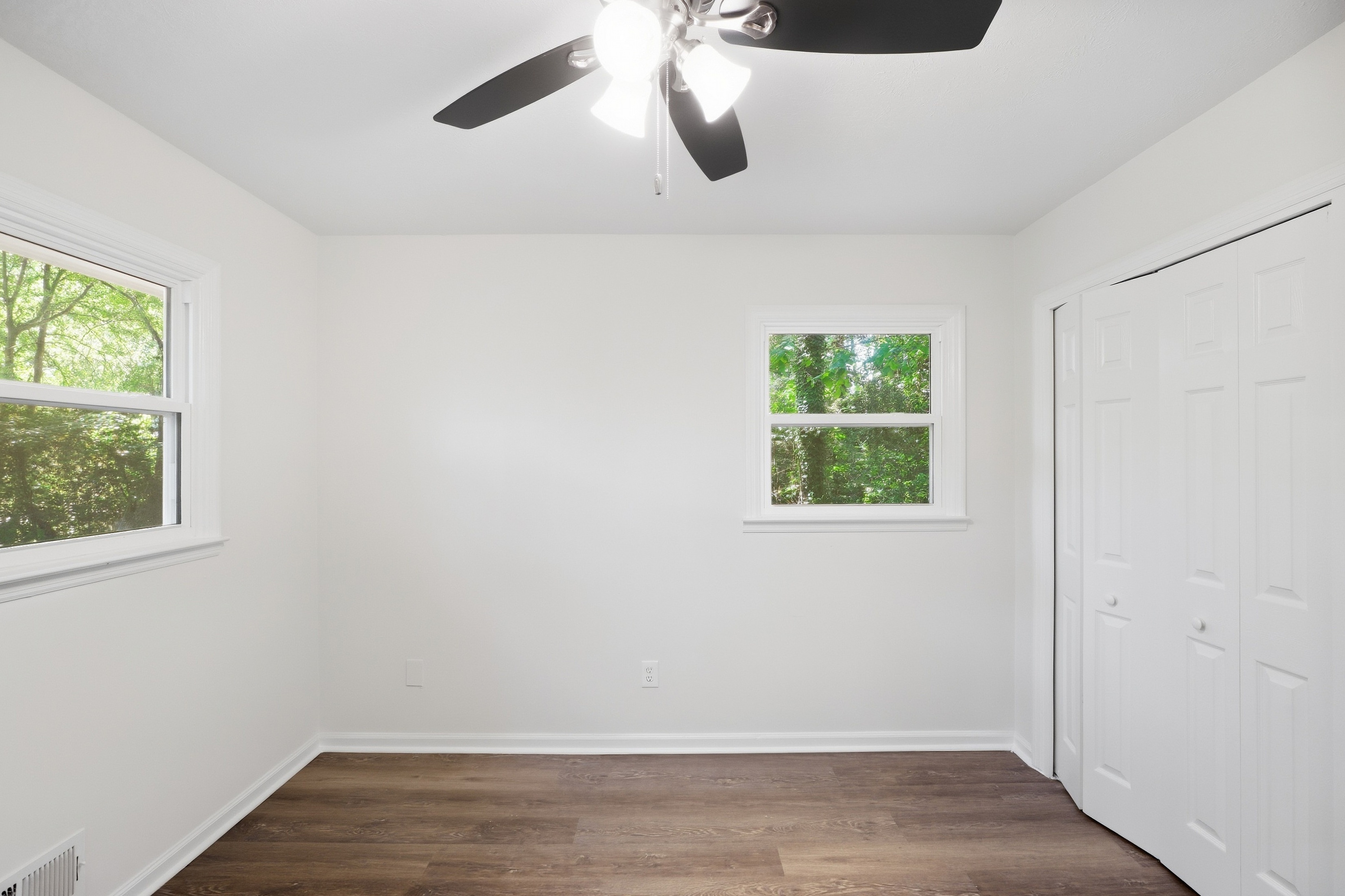 Photo 11 of 15 of 4059 Canby Ln, Decatur, GA