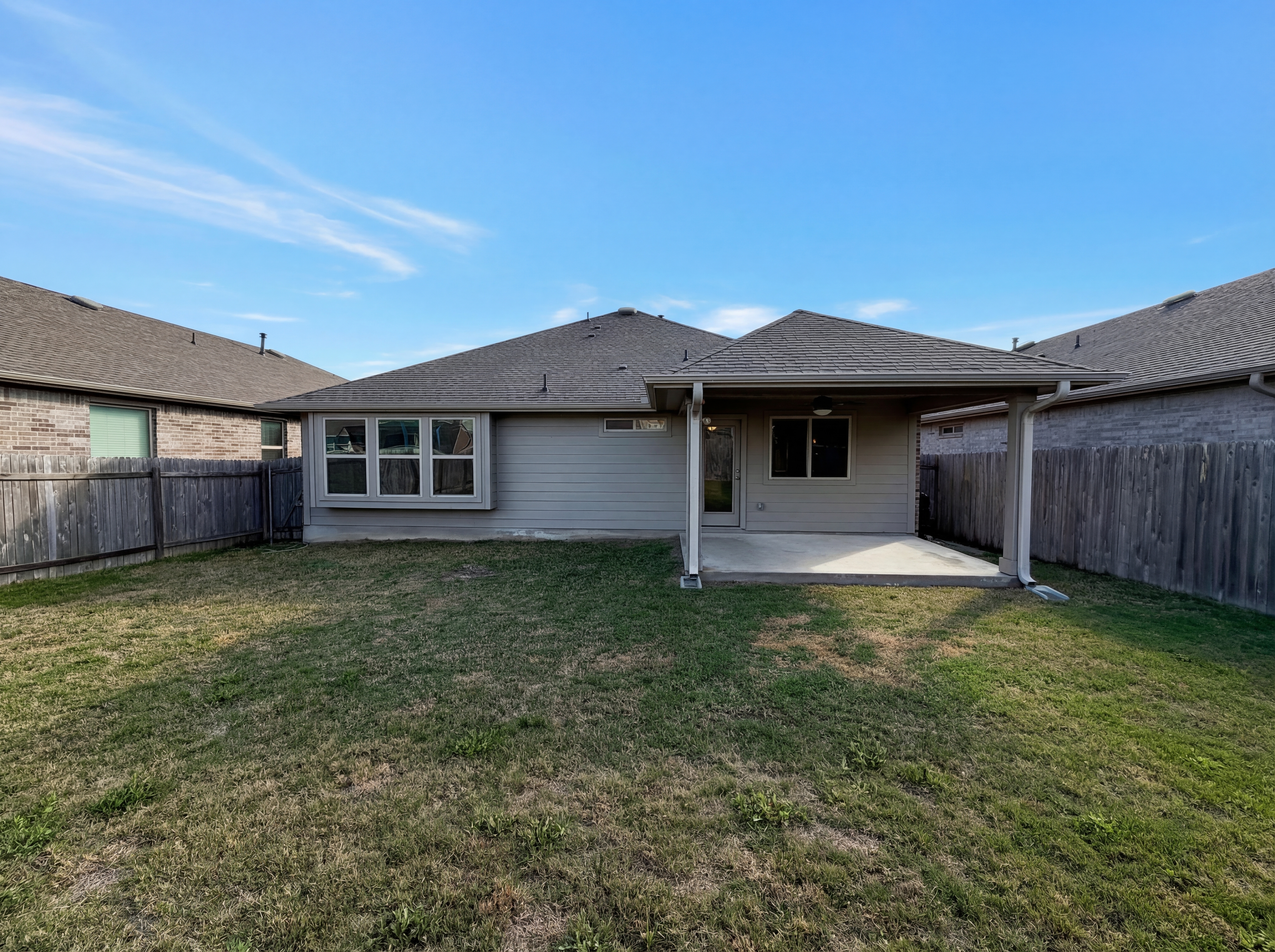 Photo 5 of 19 of 543 Tanda Ln, Hutto, TX
