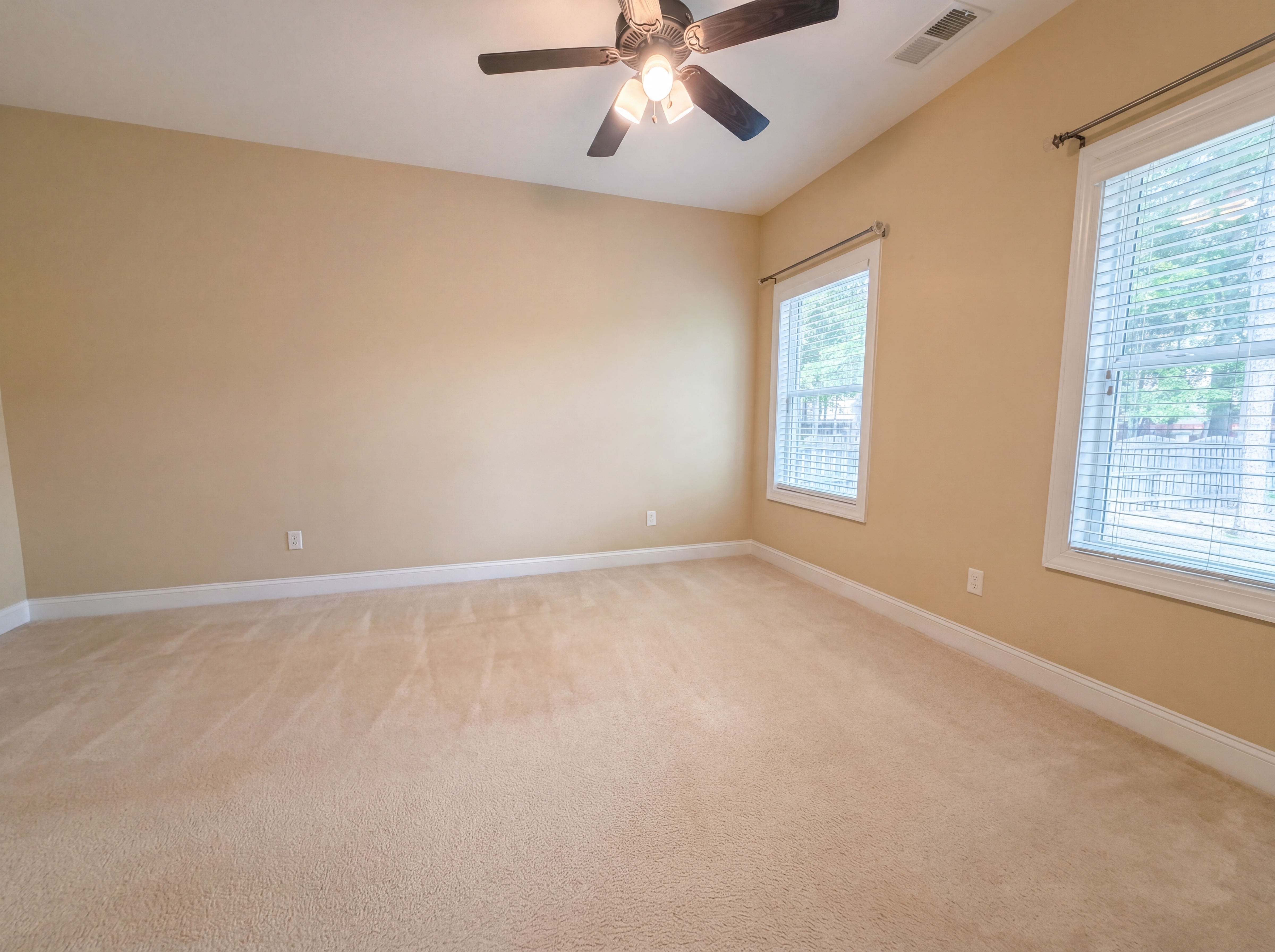 Photo 19 of 32 of 1151 Ashland Dr, Columbia, SC