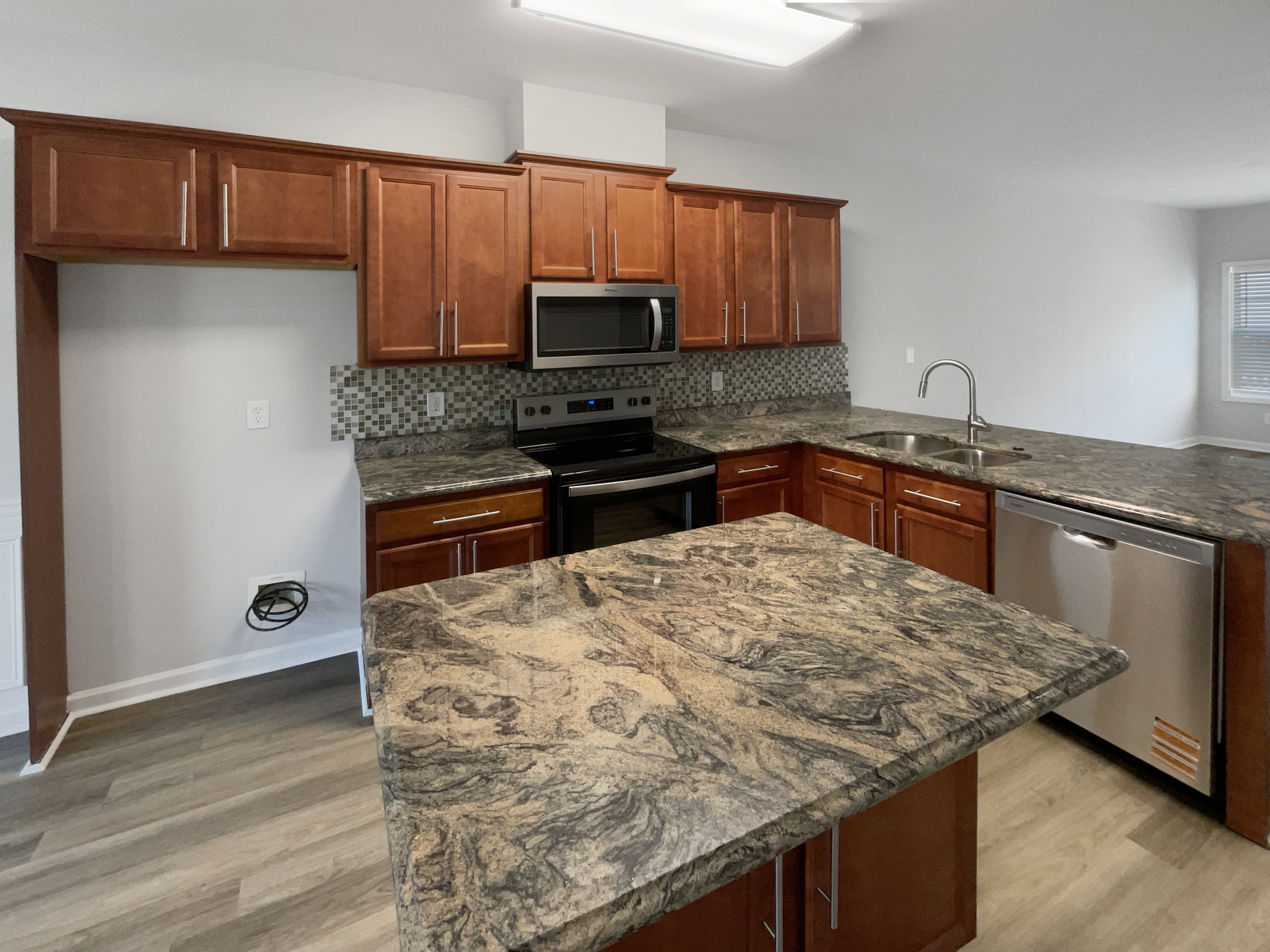 Photo 6 of 52 of 1622 Halliard Dr, Lawrenceville, GA