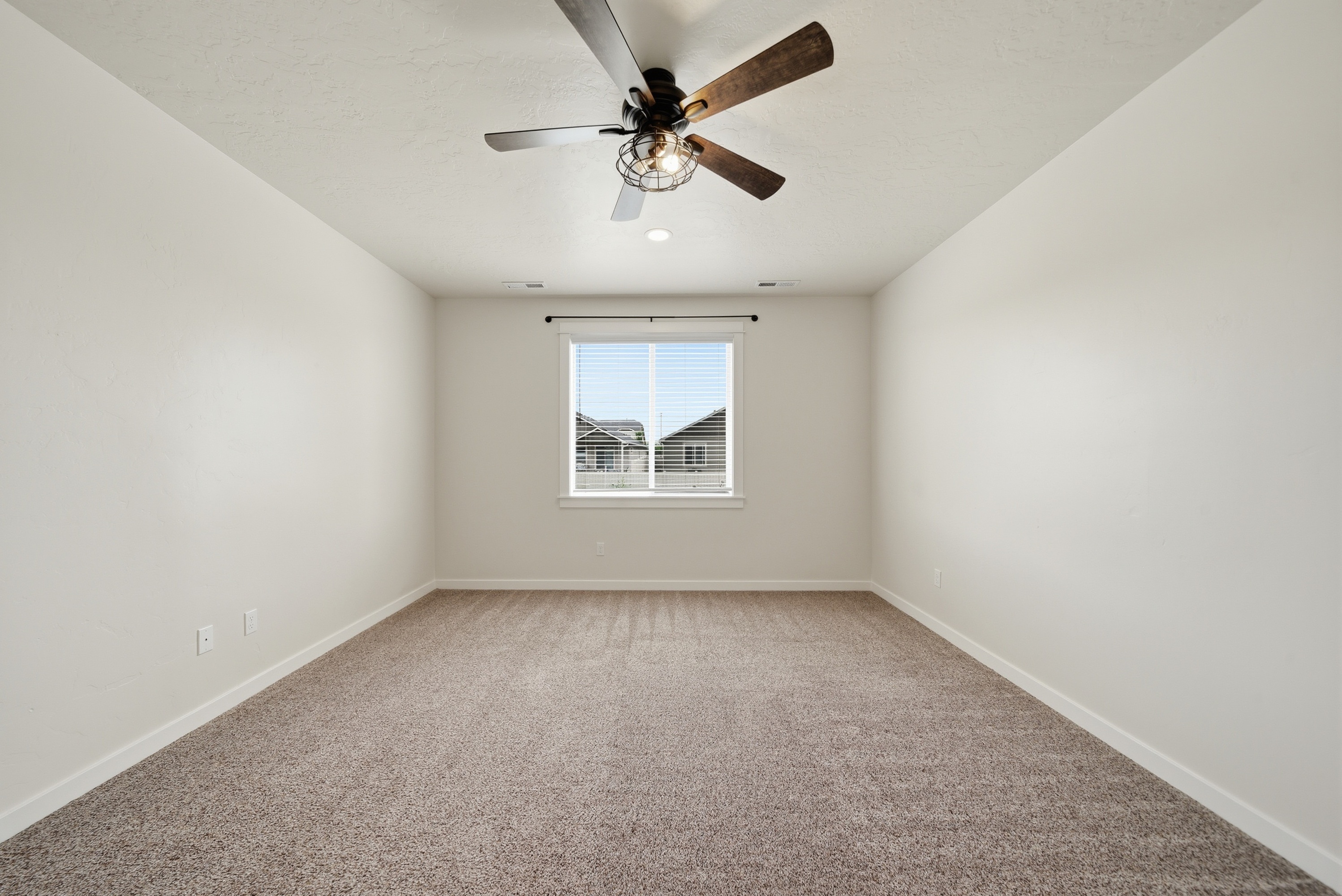Photo 11 of 34 of 6125 W Mattawa Dr, Meridian, ID