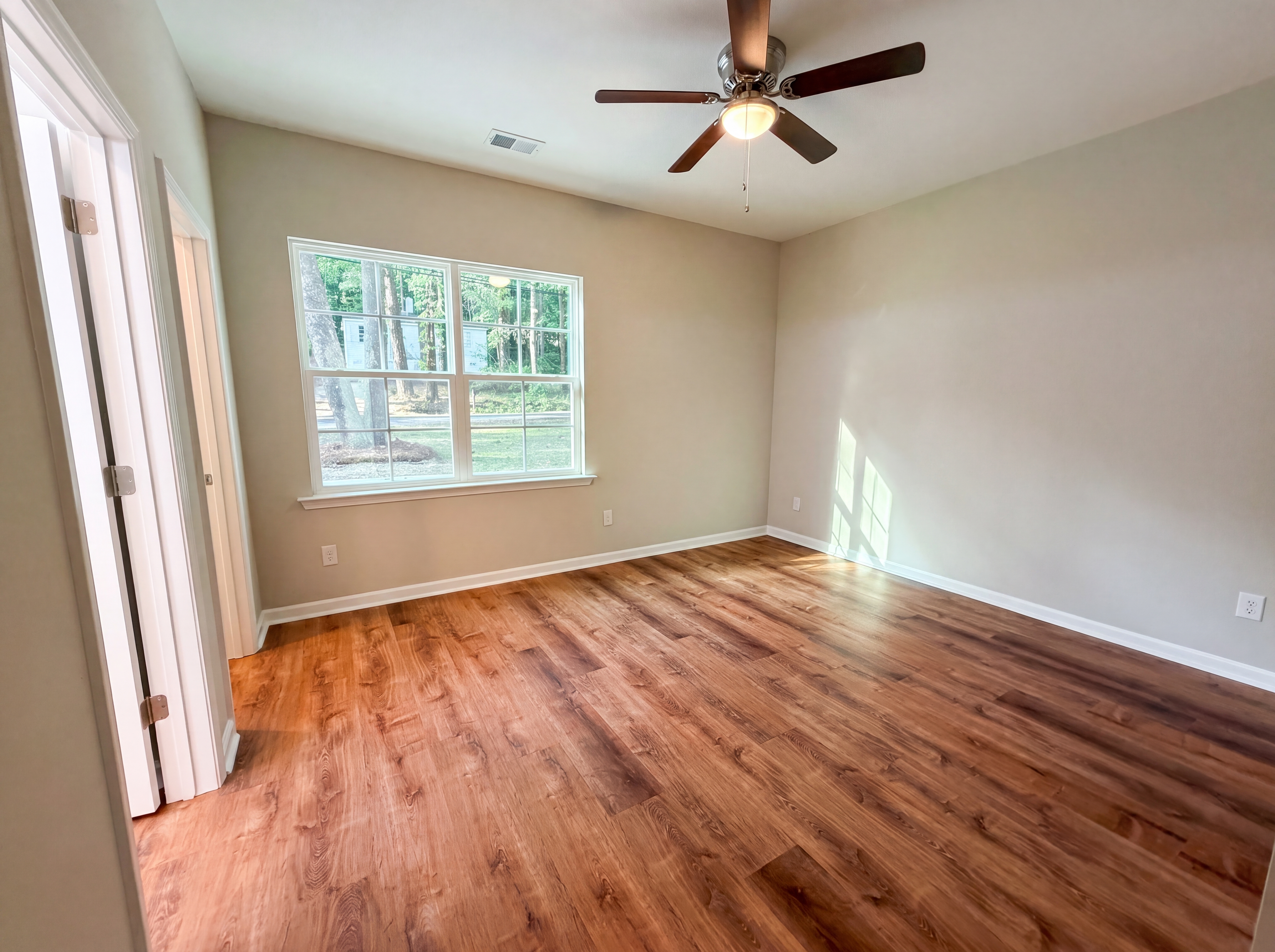 Photo 15 of 21 of 314 Glenn Ave, Columbia, SC