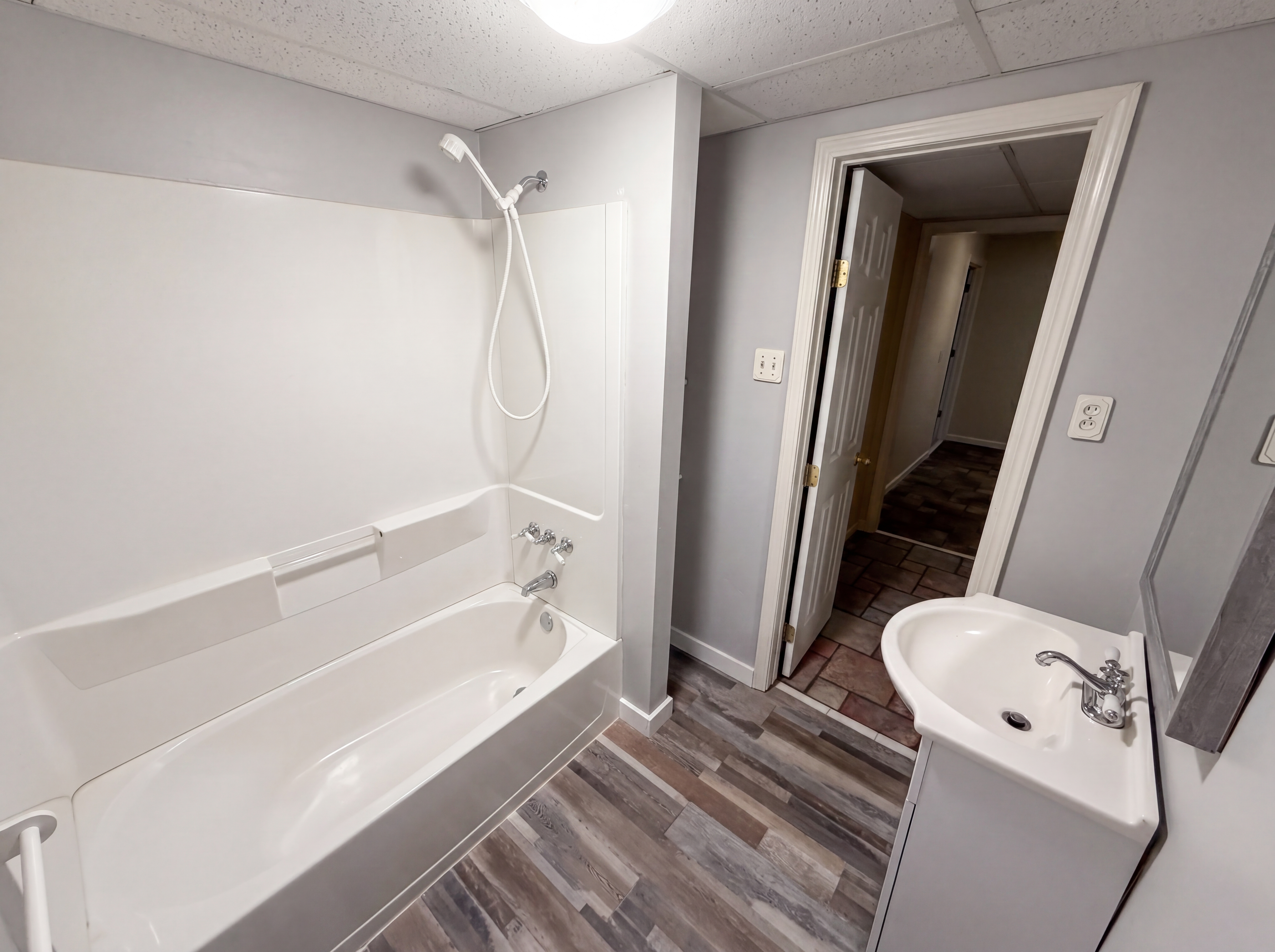 Photo 7 of 17 of 2623 Wellington Dr, Marietta, GA
