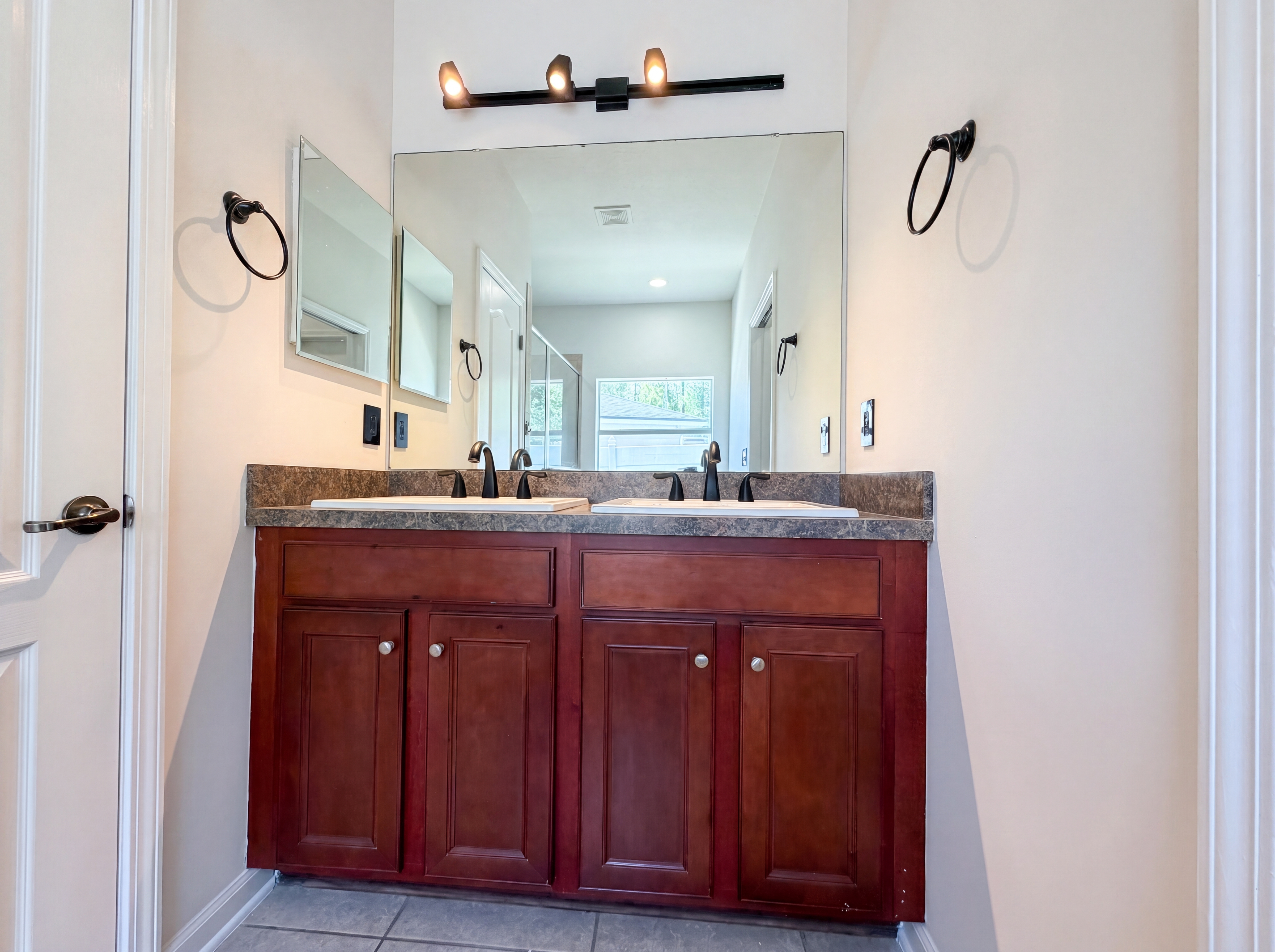Photo 19 of 21 of 45168 Ingleham Cir, Callahan, FL