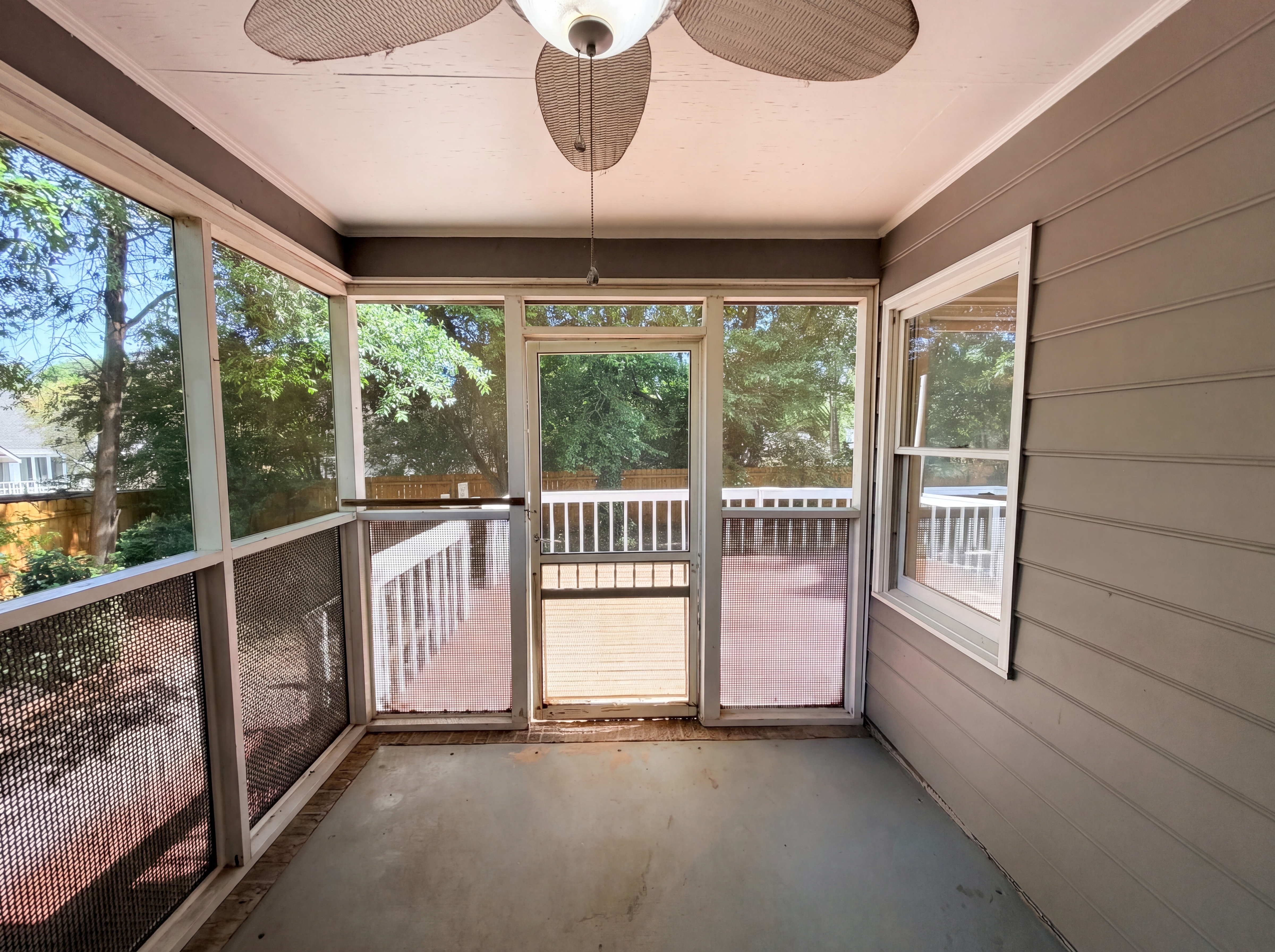 Photo 18 of 19 of 13622 Tynecastle Ln, Matthews, NC
