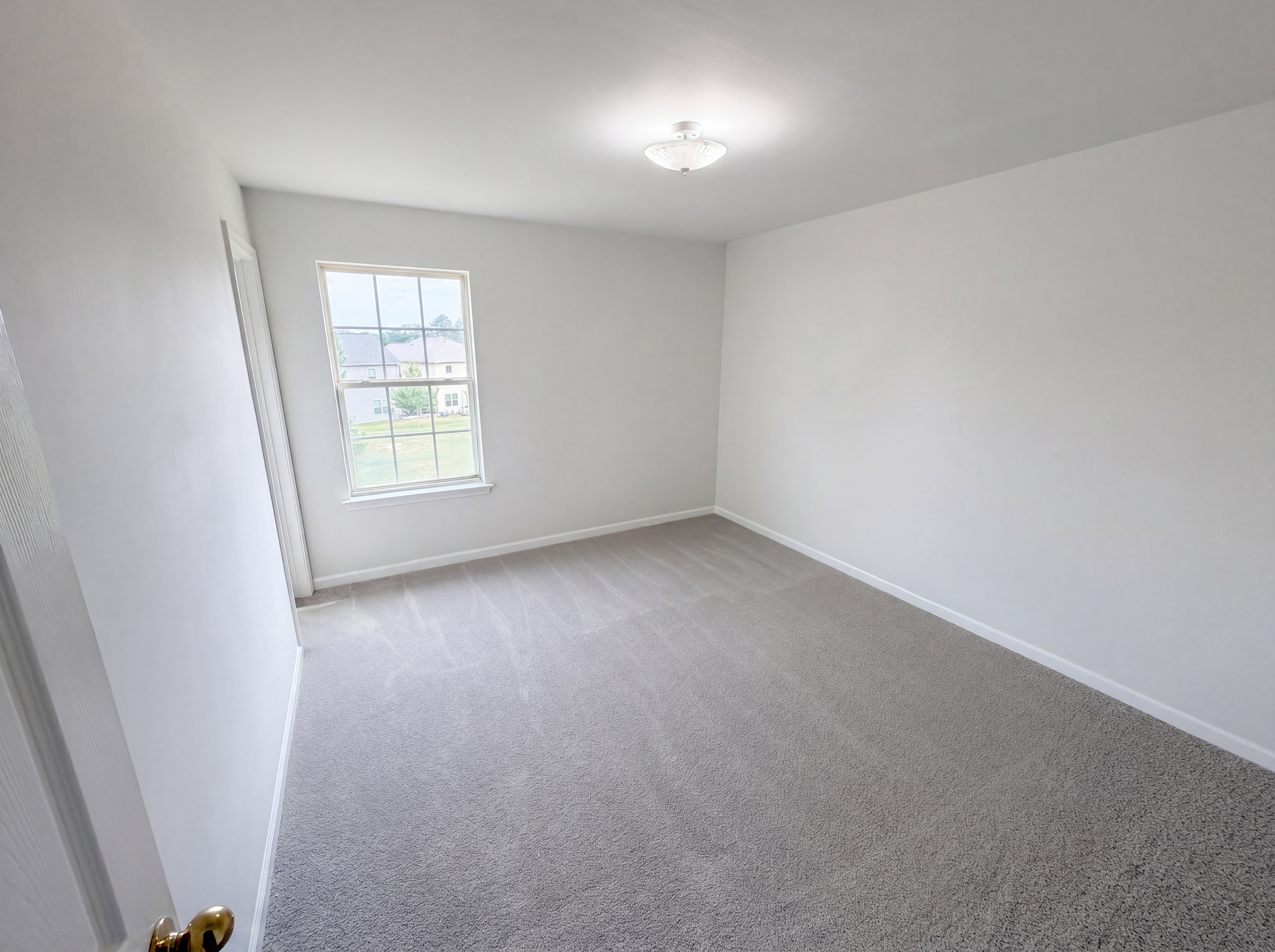 Photo 4 of 21 of 6126 Hickory Lane Dr, Union City, GA