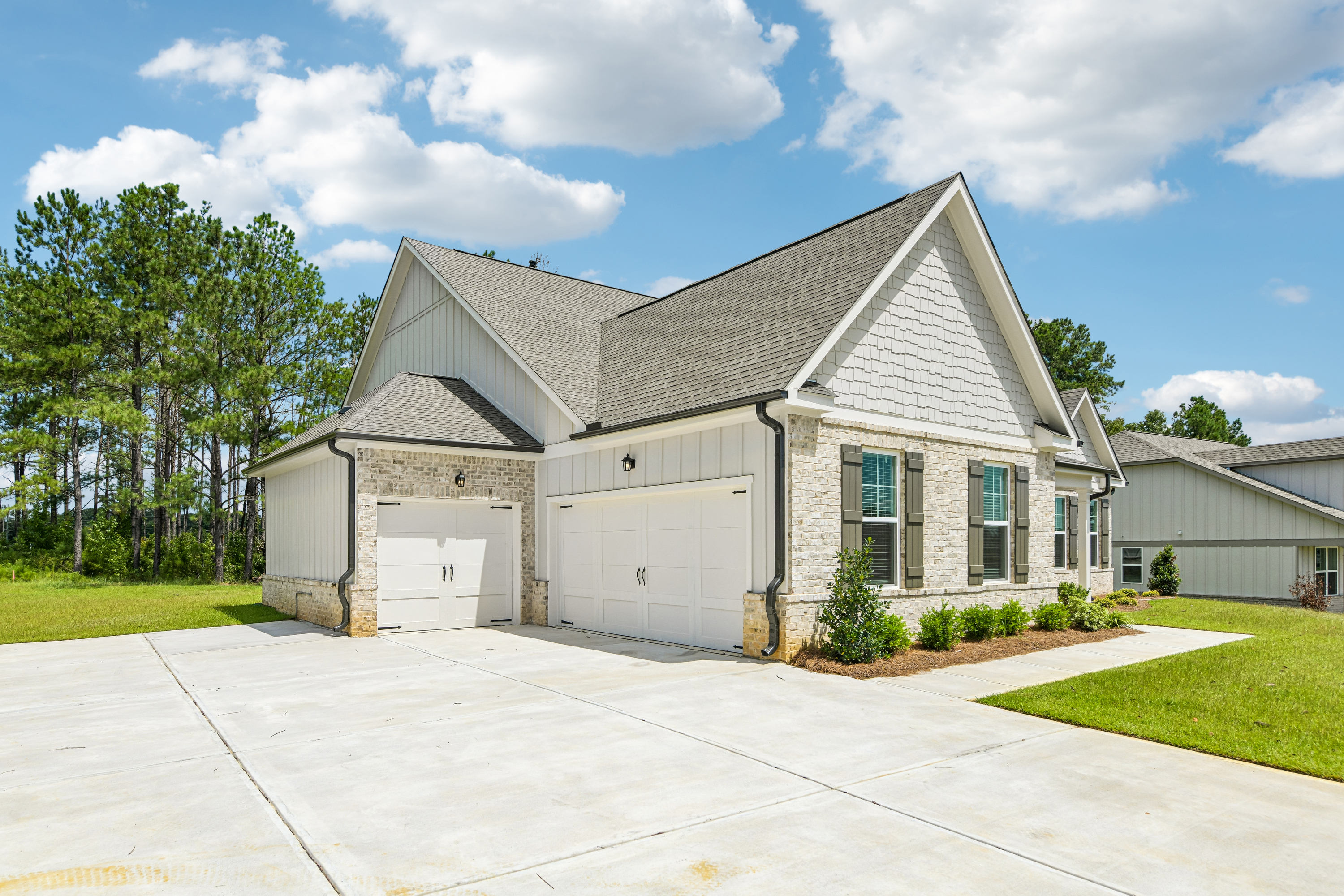 Photo 10 of 36 of 230 Flat Shoal Dr, Bonaire, GA