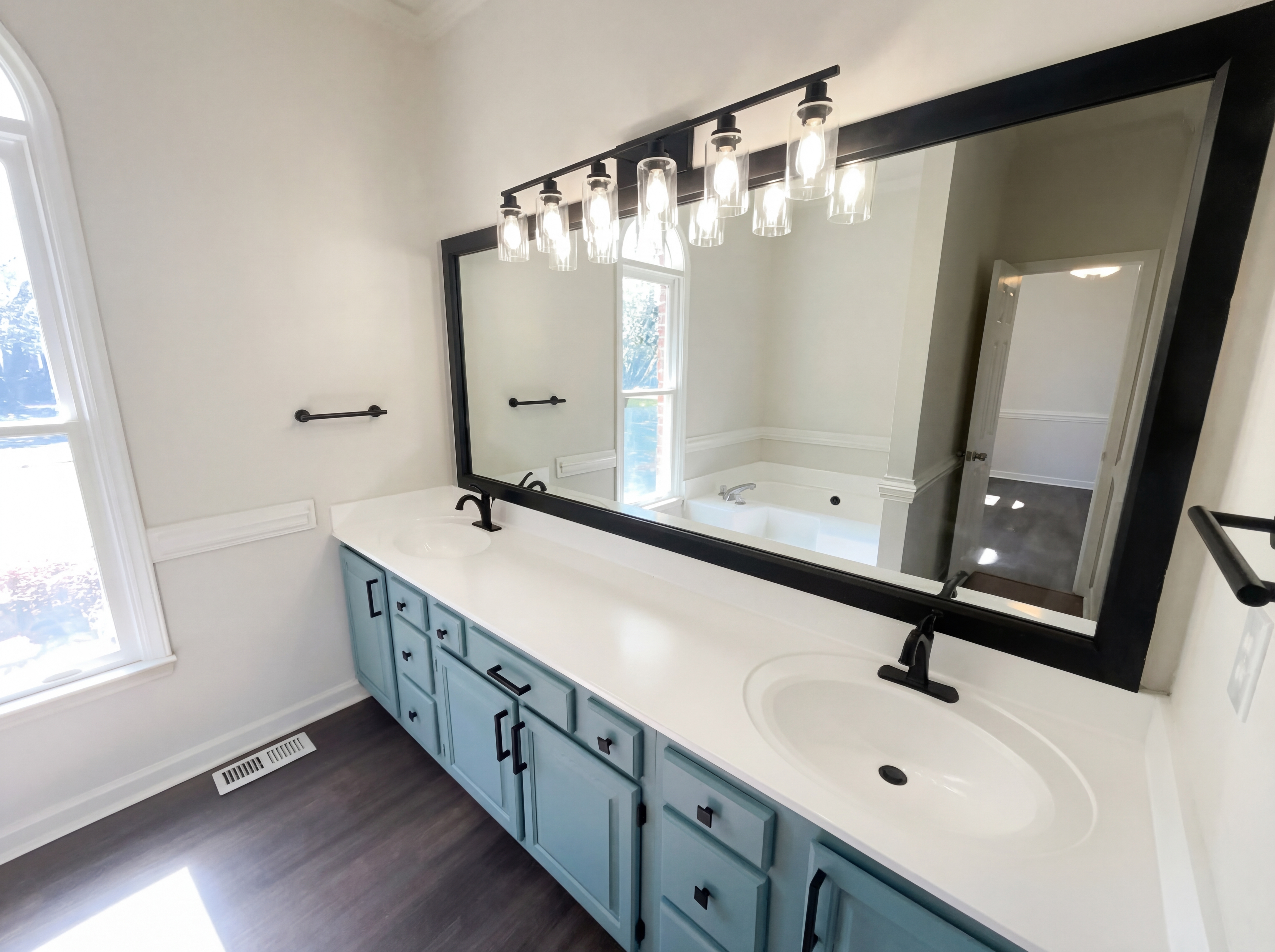 Photo 6 of 22 of 905 Kensal Green Dr, Kernersville, NC