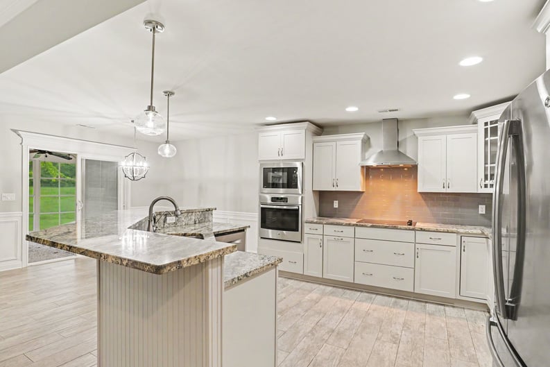 Property photo 2 of 1612 Pine Valley Way