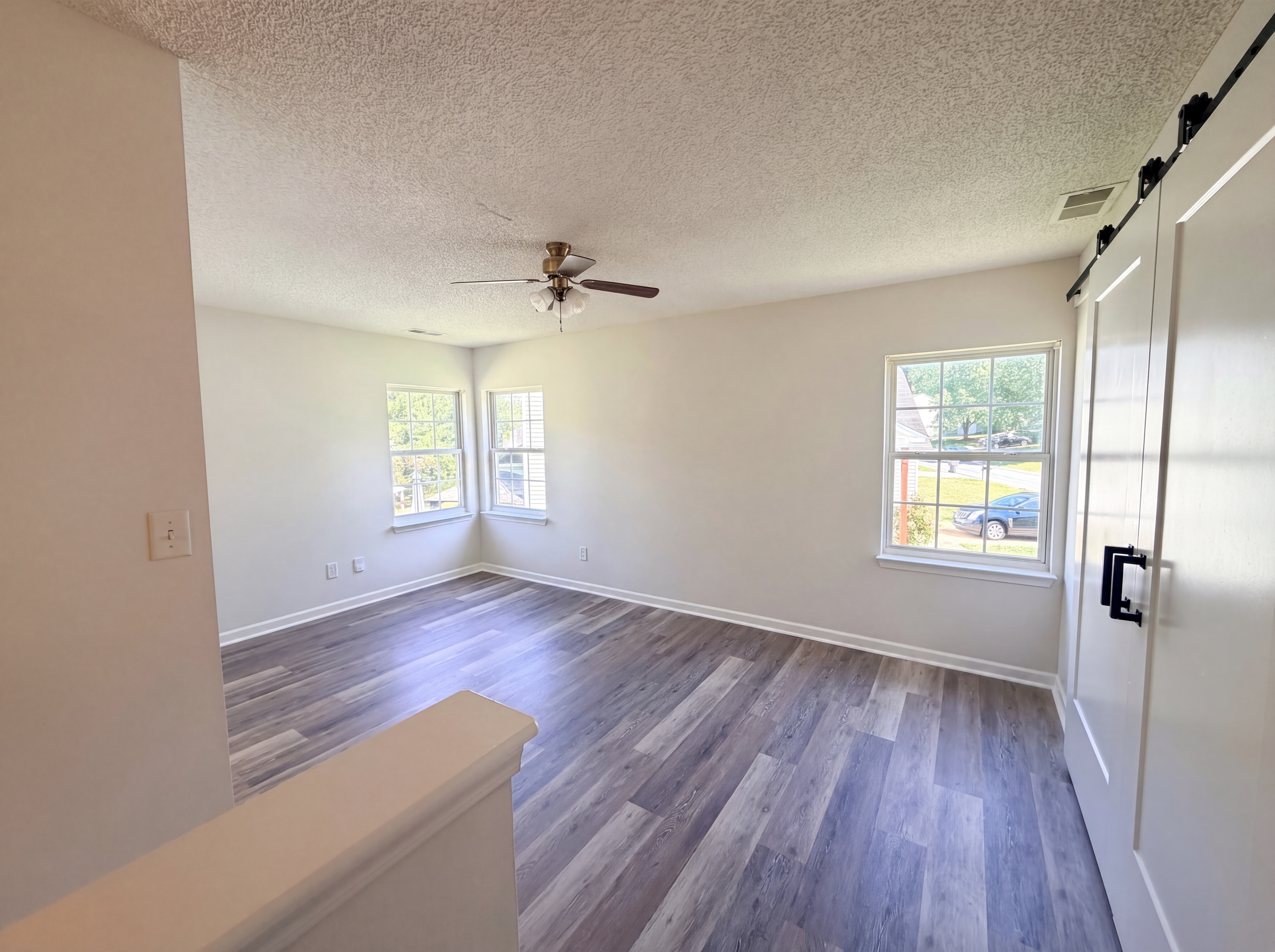 Photo 9 of 18 of 6032 Briggs Dr, Charlotte, NC