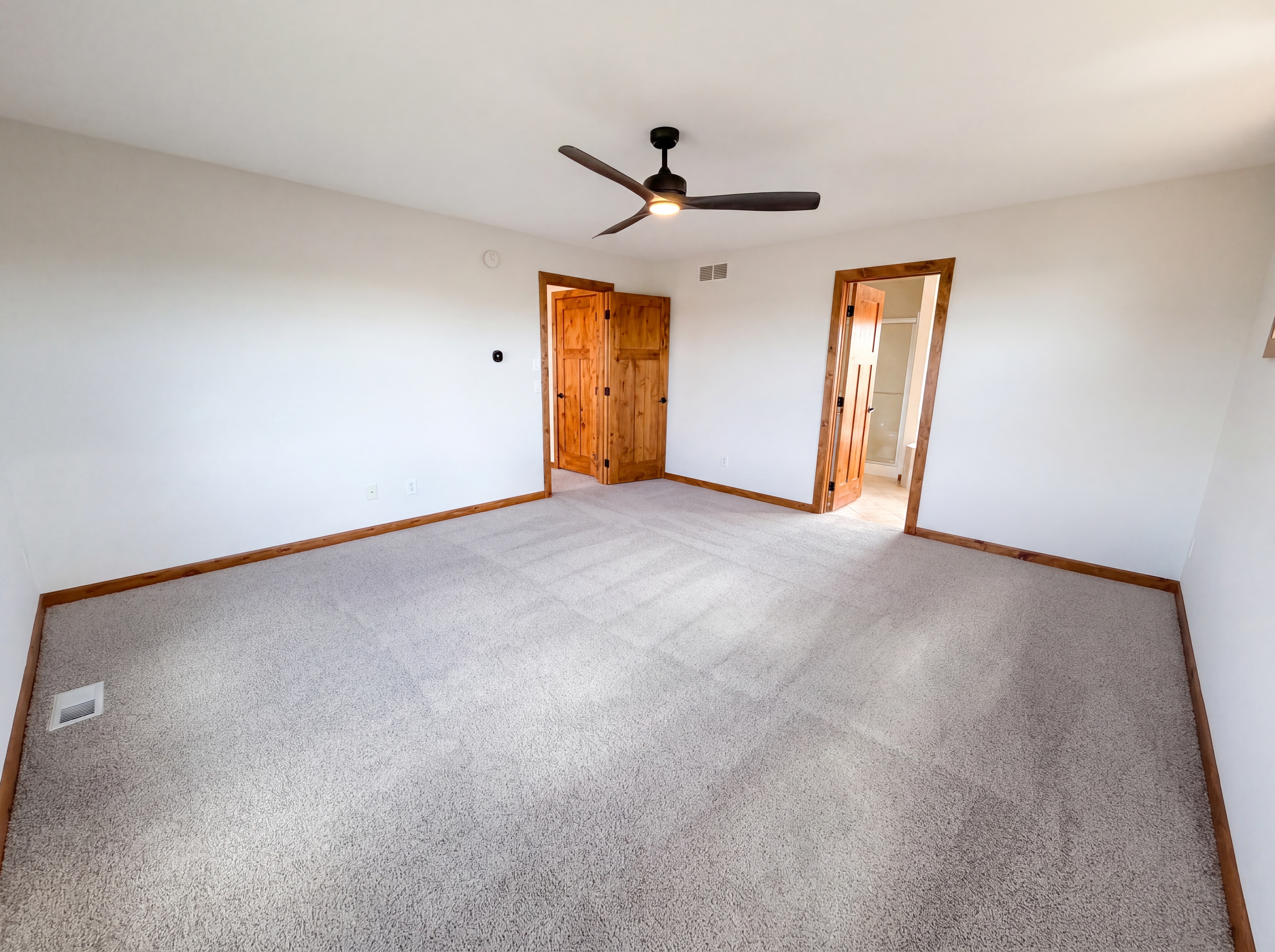 Photo 31 of 34 of 3072 Nottingham Rd S, St. Cloud, MN