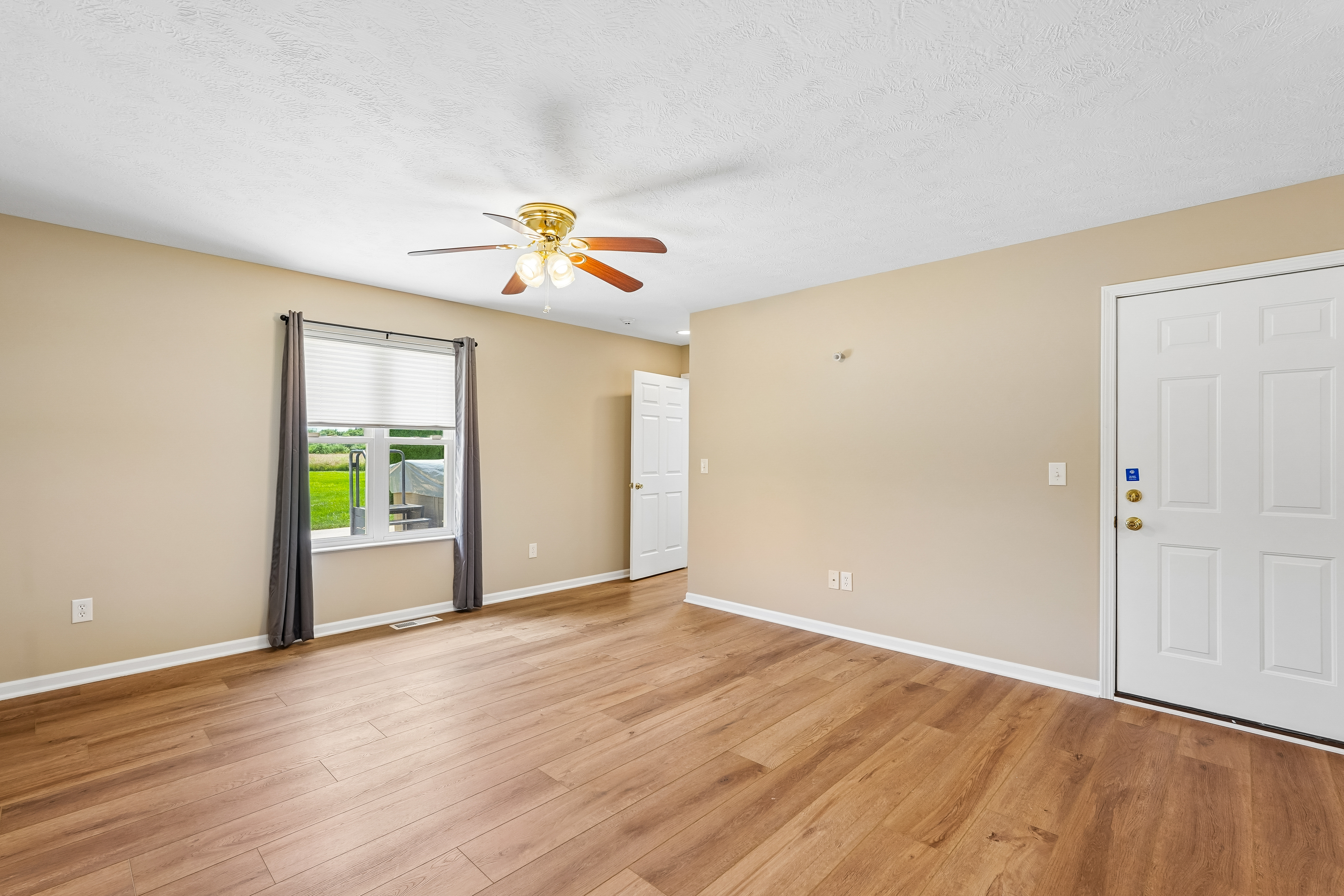 Photo 34 of 61 of 6400 Clark Rd, Sunbury, OH