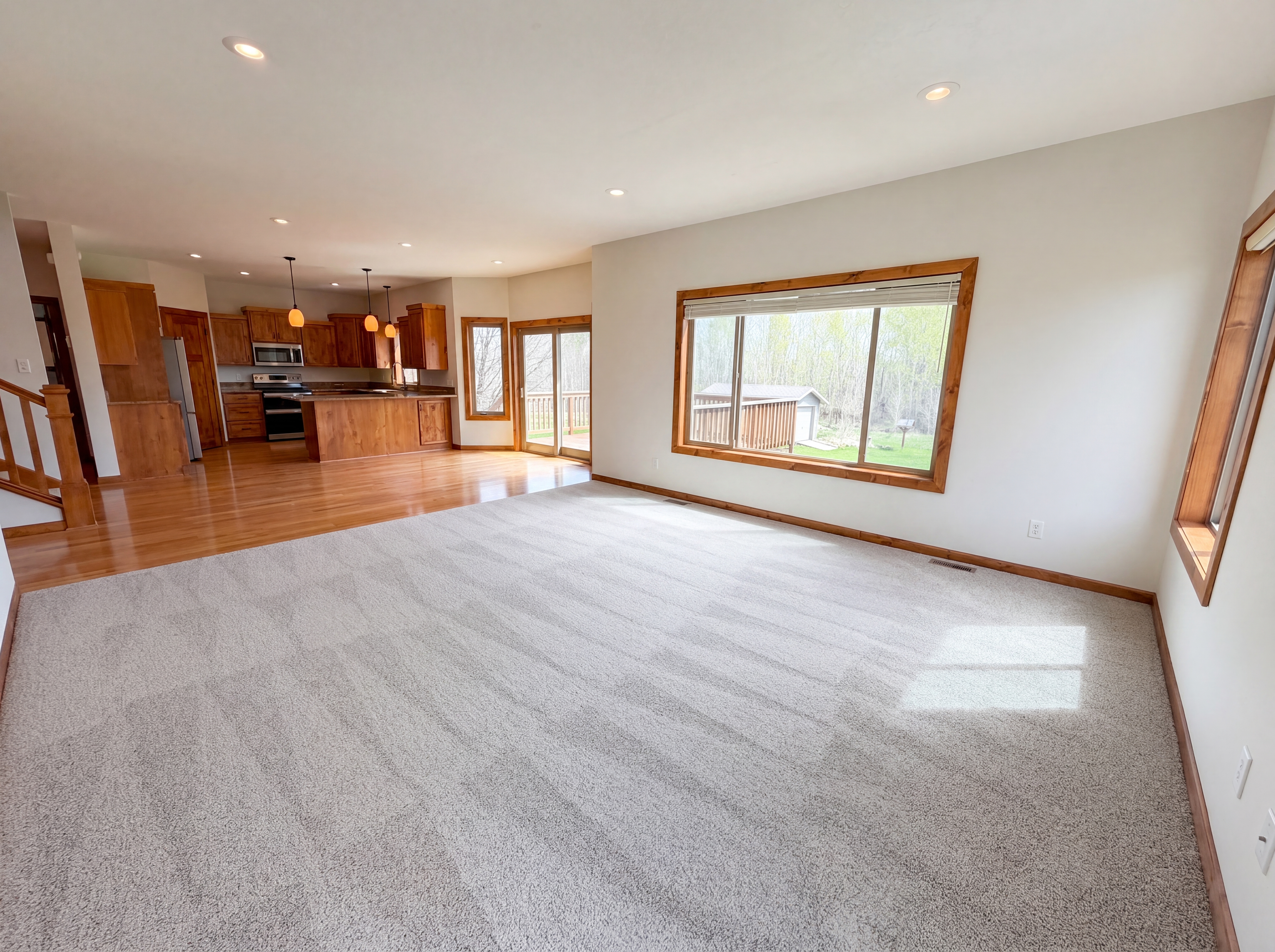 Photo 3 of 34 of 3072 Nottingham Rd S, St. Cloud, MN