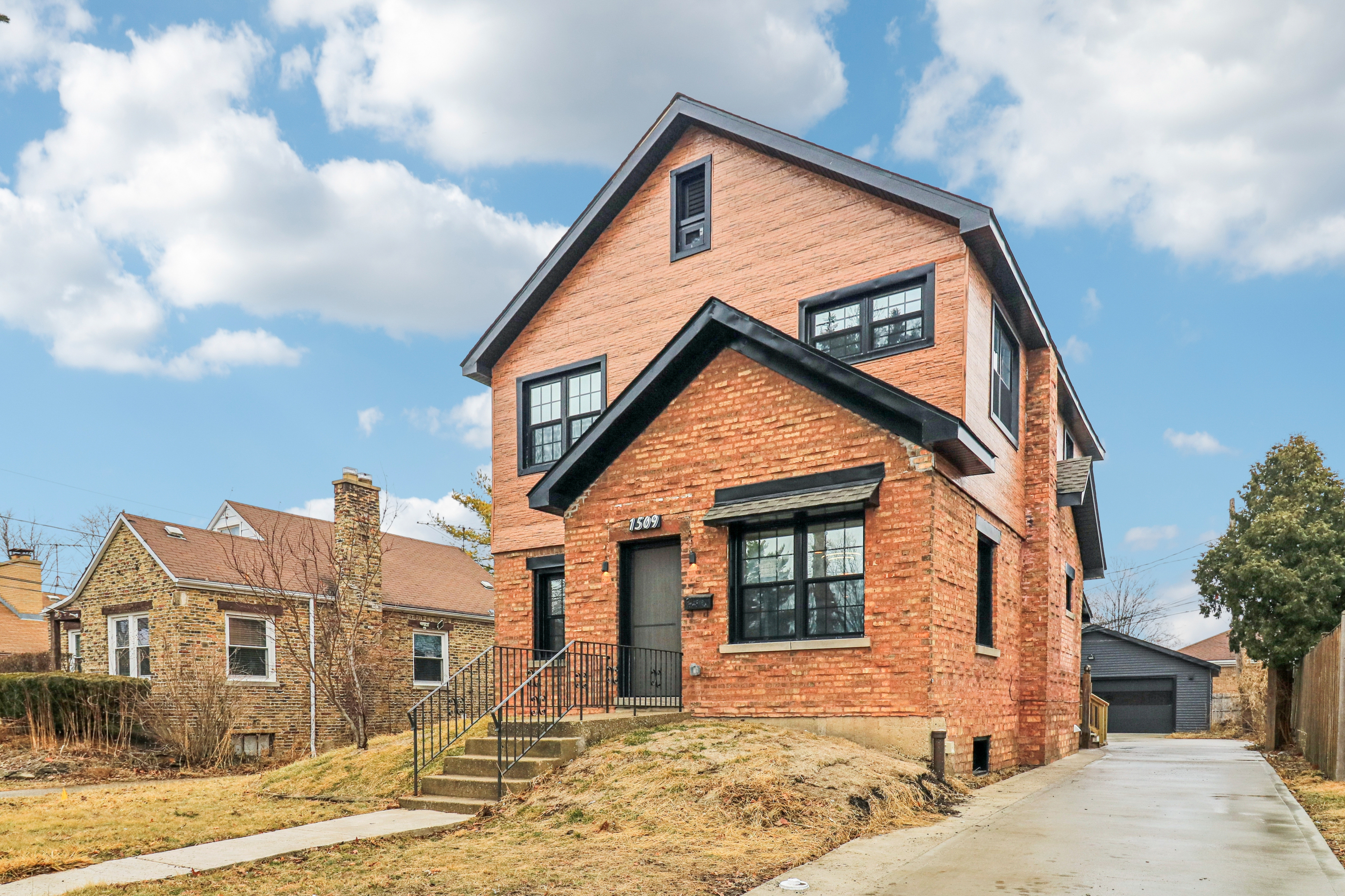 Photo 36 of 48 of 1509 Center St, Des Plaines, IL