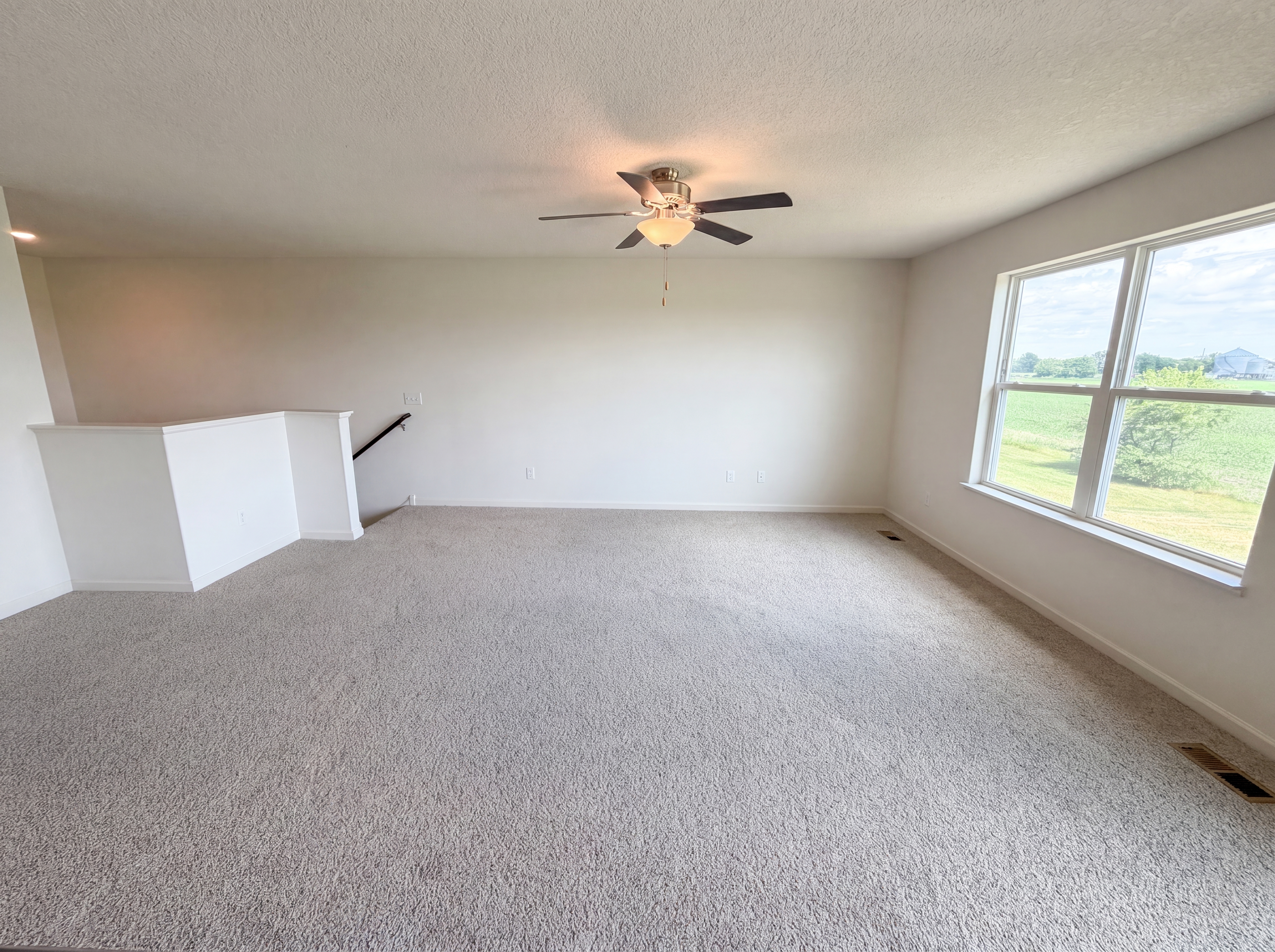 Photo 11 of 20 of 19149 Engle Wood Dr, Big Lake, MN