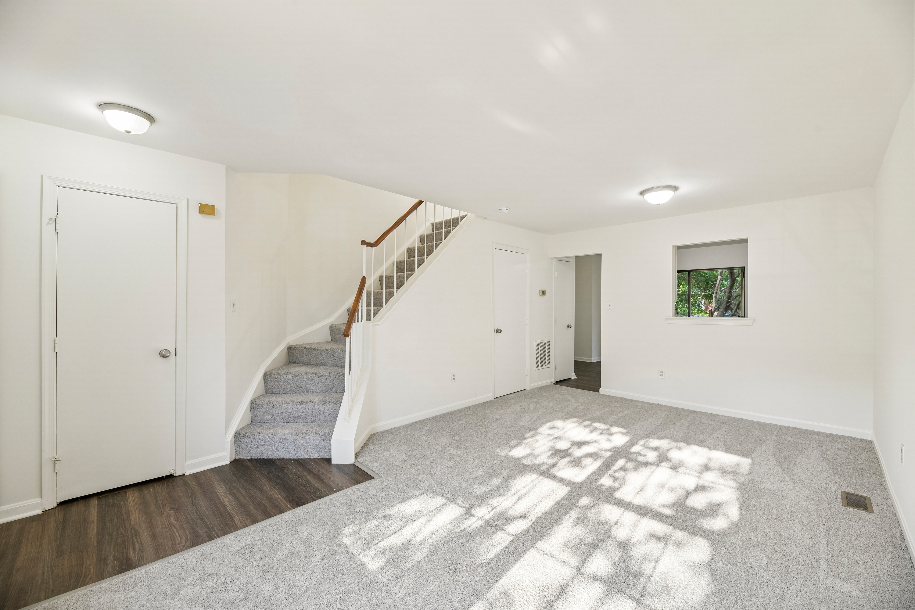 Photo 20 of 37 of 6866 Chasewood Cir, Centreville, VA