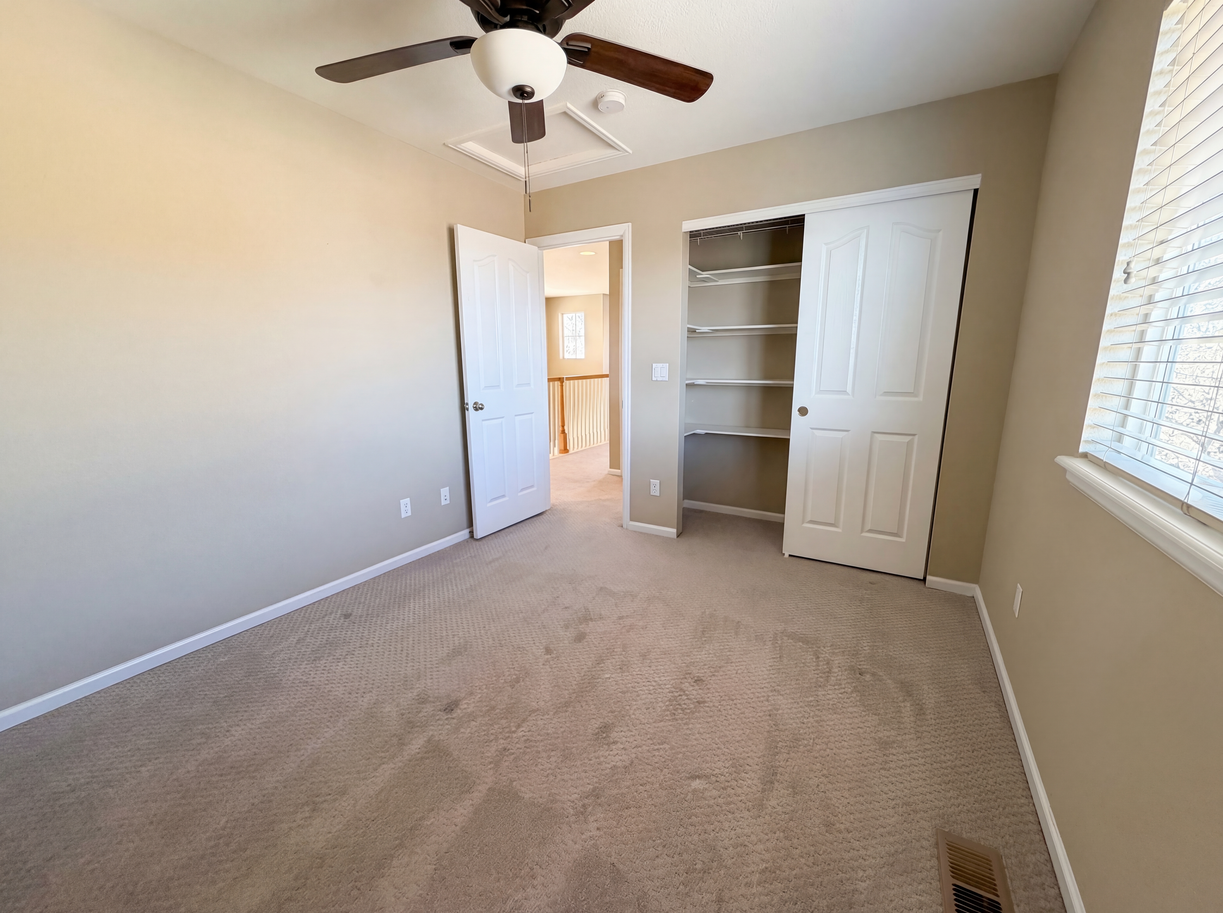 Photo 26 of 36 of 10049 Southlawn Cir, Commerce City, CO