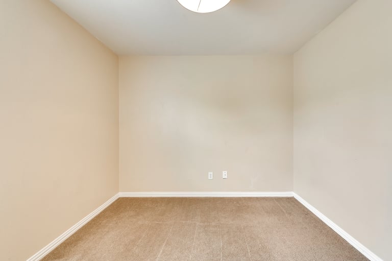 Photo 27 of 31 - 1203 Clearwater Dr, Grand Prairie, TX 75052