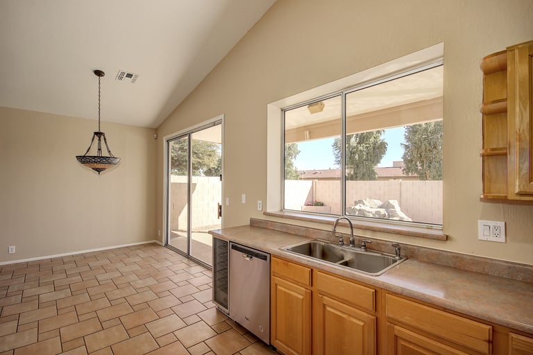 Photo 4 of 24 - 717 N Gregory Pl, Chandler, AZ 85226