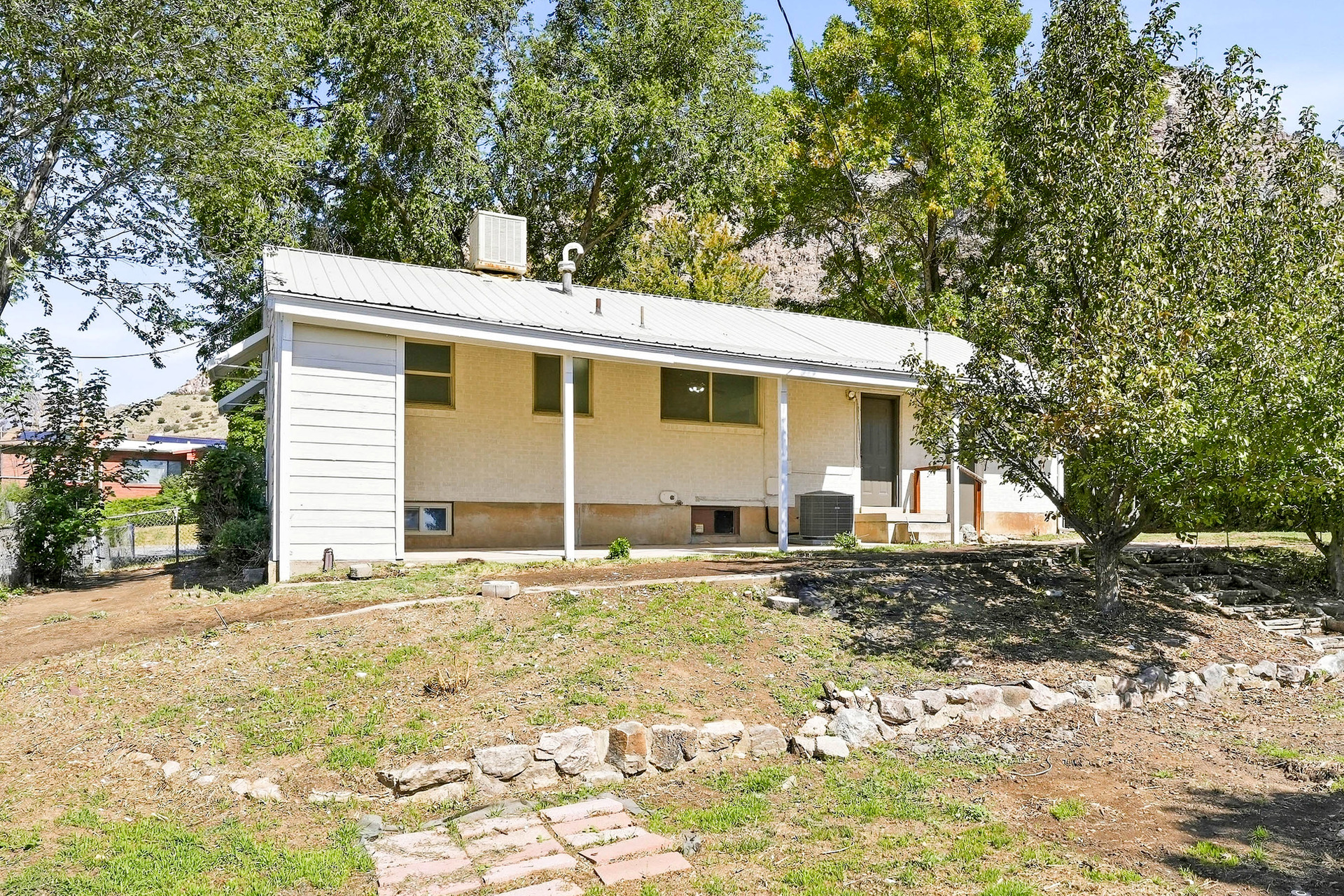 Photo 5 of 22 of 1469 6th St, Ogden, UT