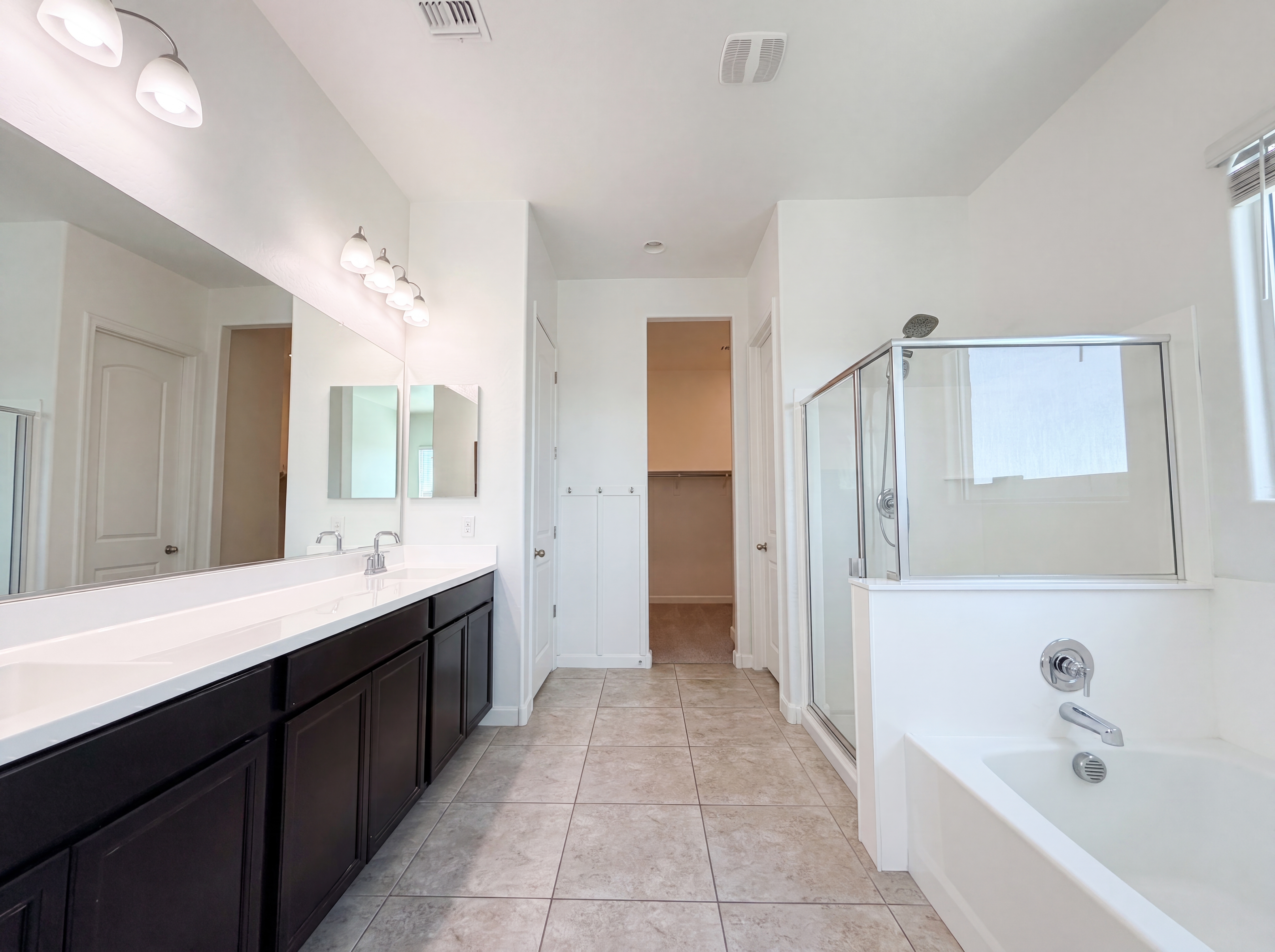 Photo 12 of 17 of 2528 N Comiskey Dr, Florence, AZ