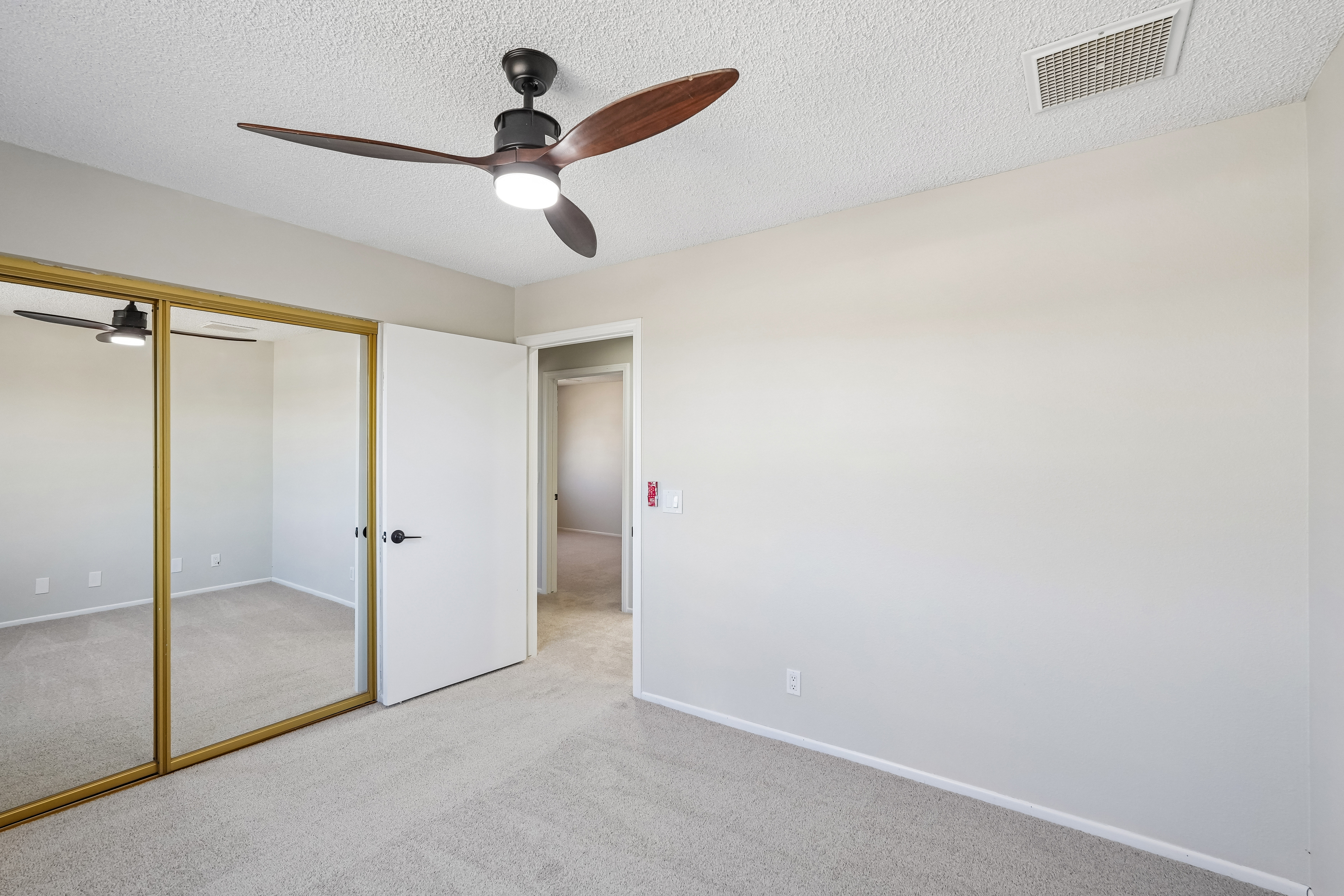Photo 42 of 74 of 15852 Mandan Rd, Apple Valley, CA