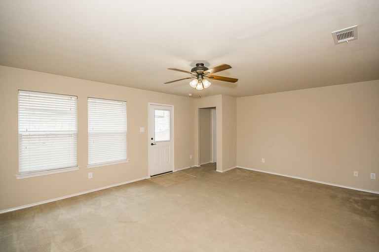 Photo 8 of 22 - 2000 Finch Cv, Aubrey, TX 76227
