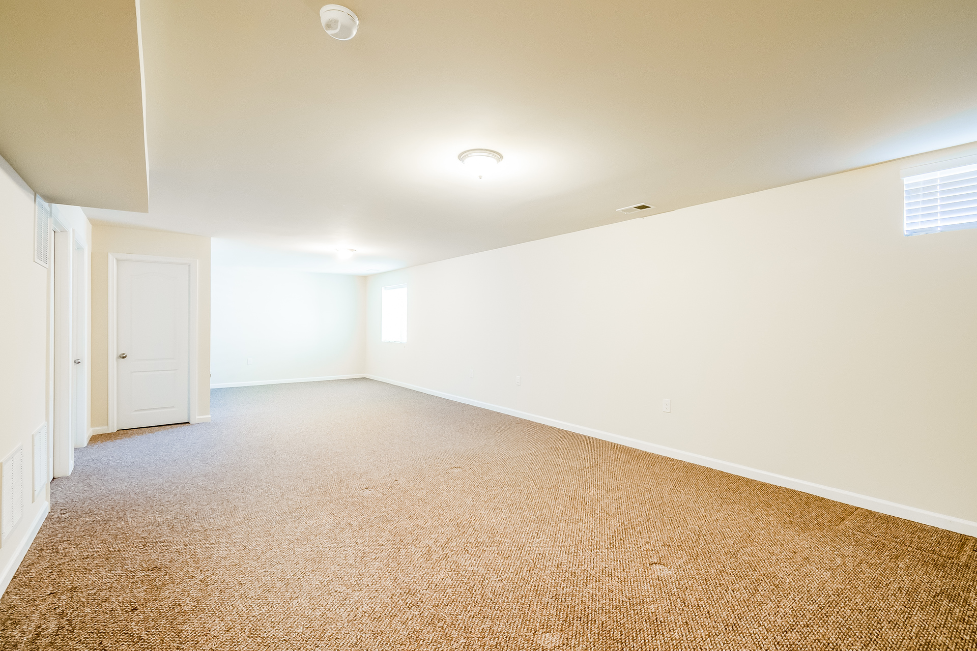 Photo 13 of 23 of 225 Dinwiddie Way, Kearneysville, WV