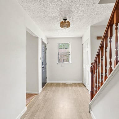 Property photo 3 of 737 Fox Chase Cir