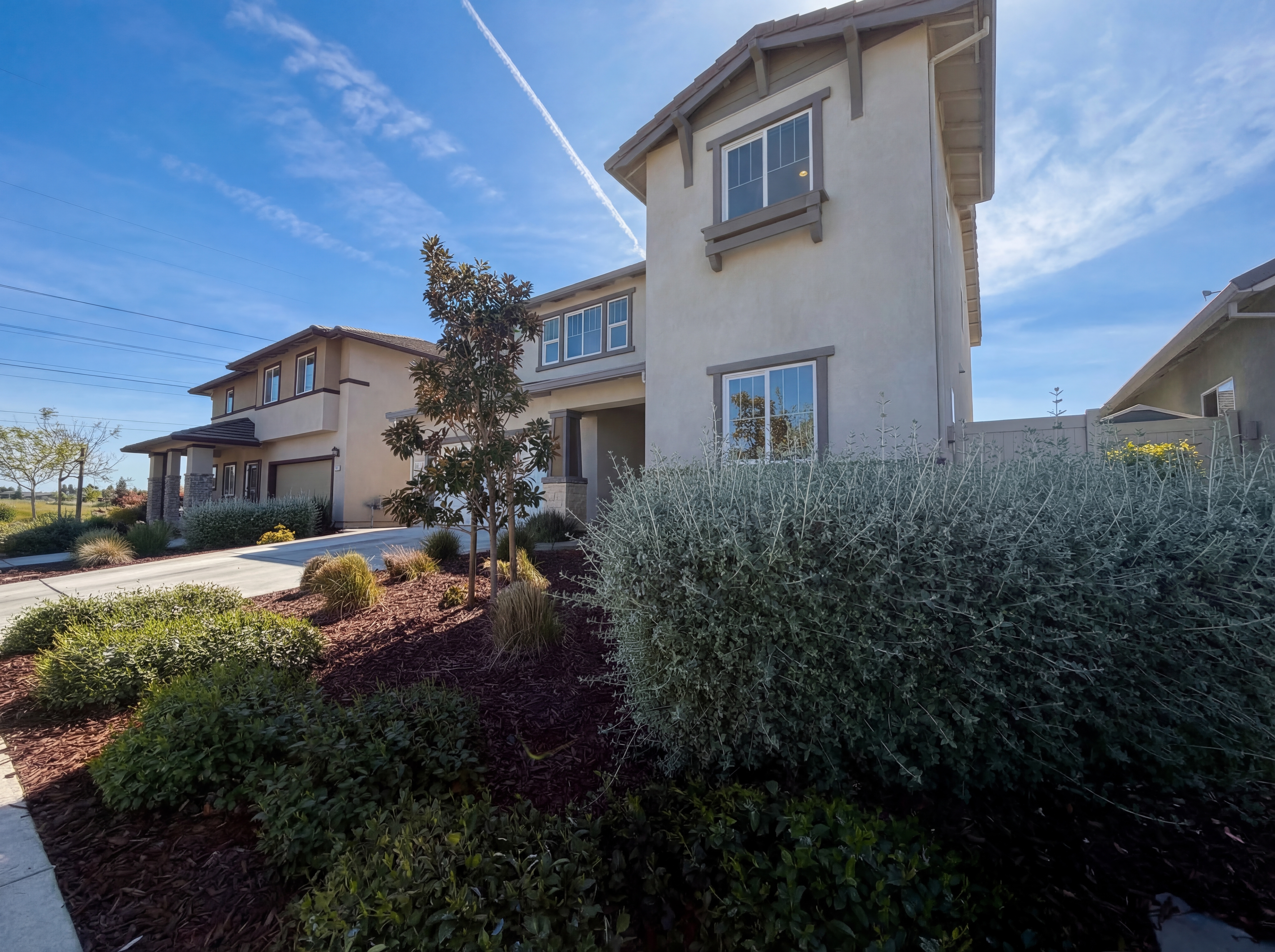 Photo 7 of 46 of 1176 Willow Hill Ave, Sacramento, CA