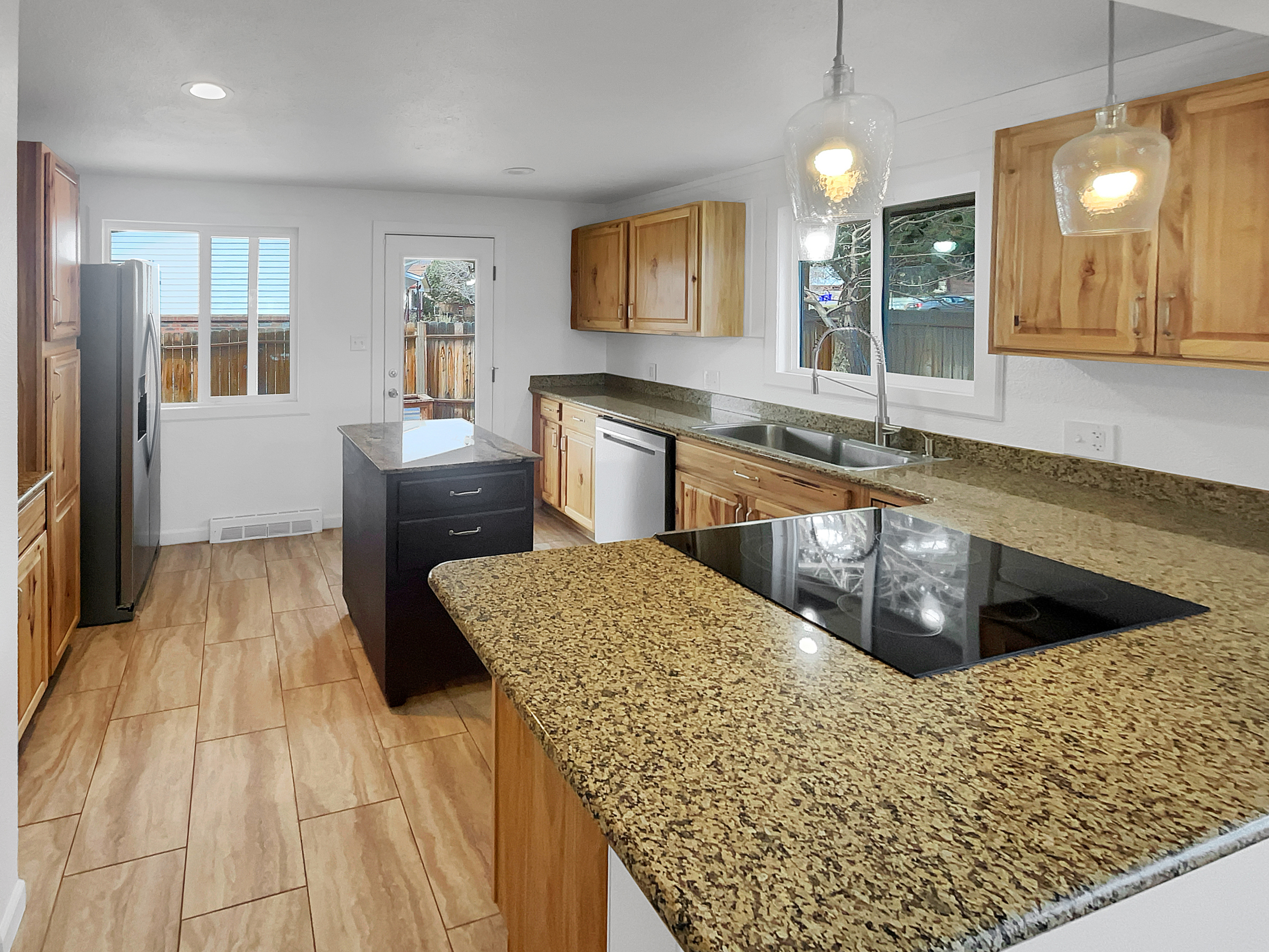 Photo 6 of 24 of 3706 N Chestnut St, Colorado Springs, CO