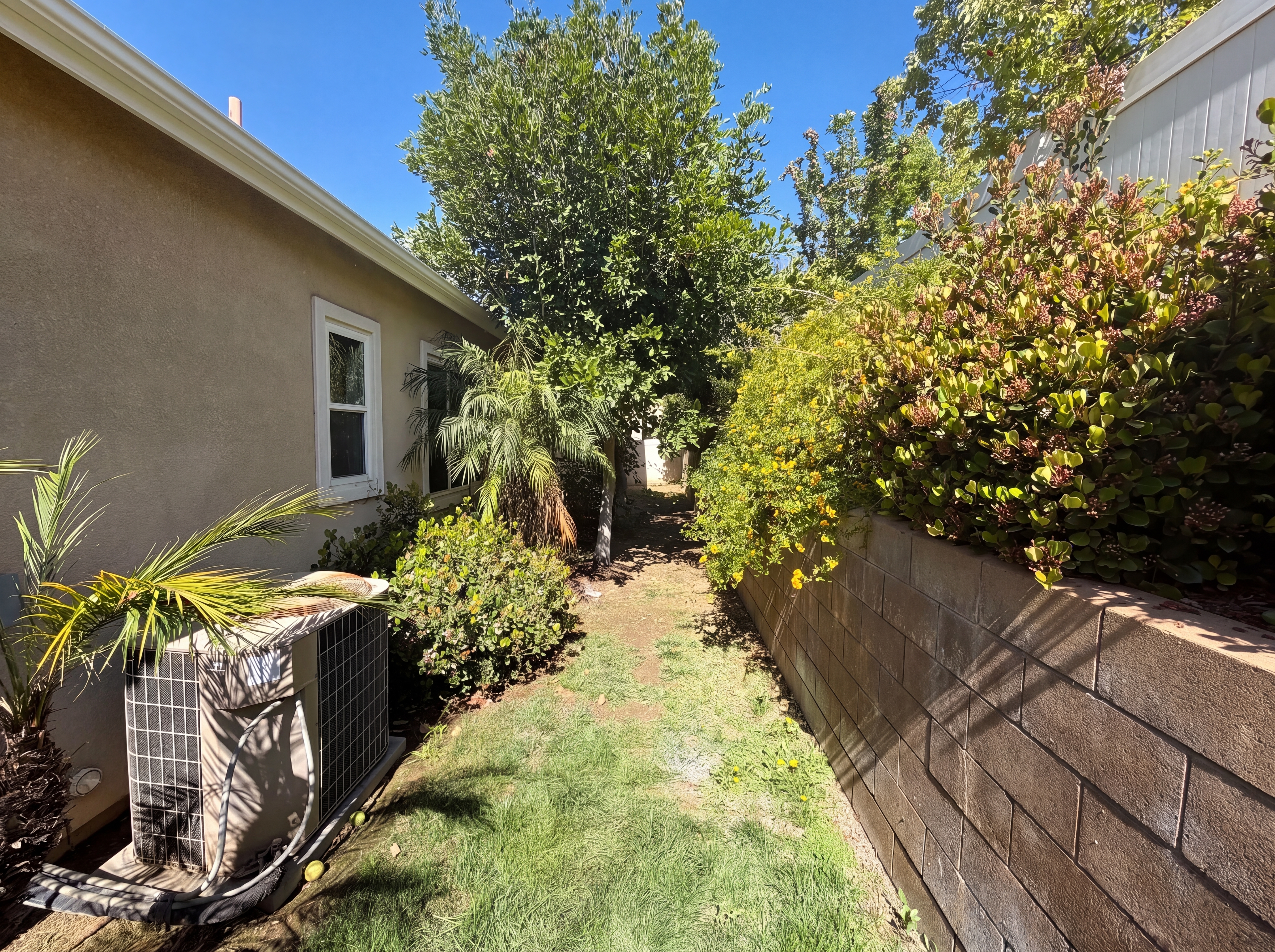 Photo 22 of 23 of 738 Flower St, Beaumont, CA
