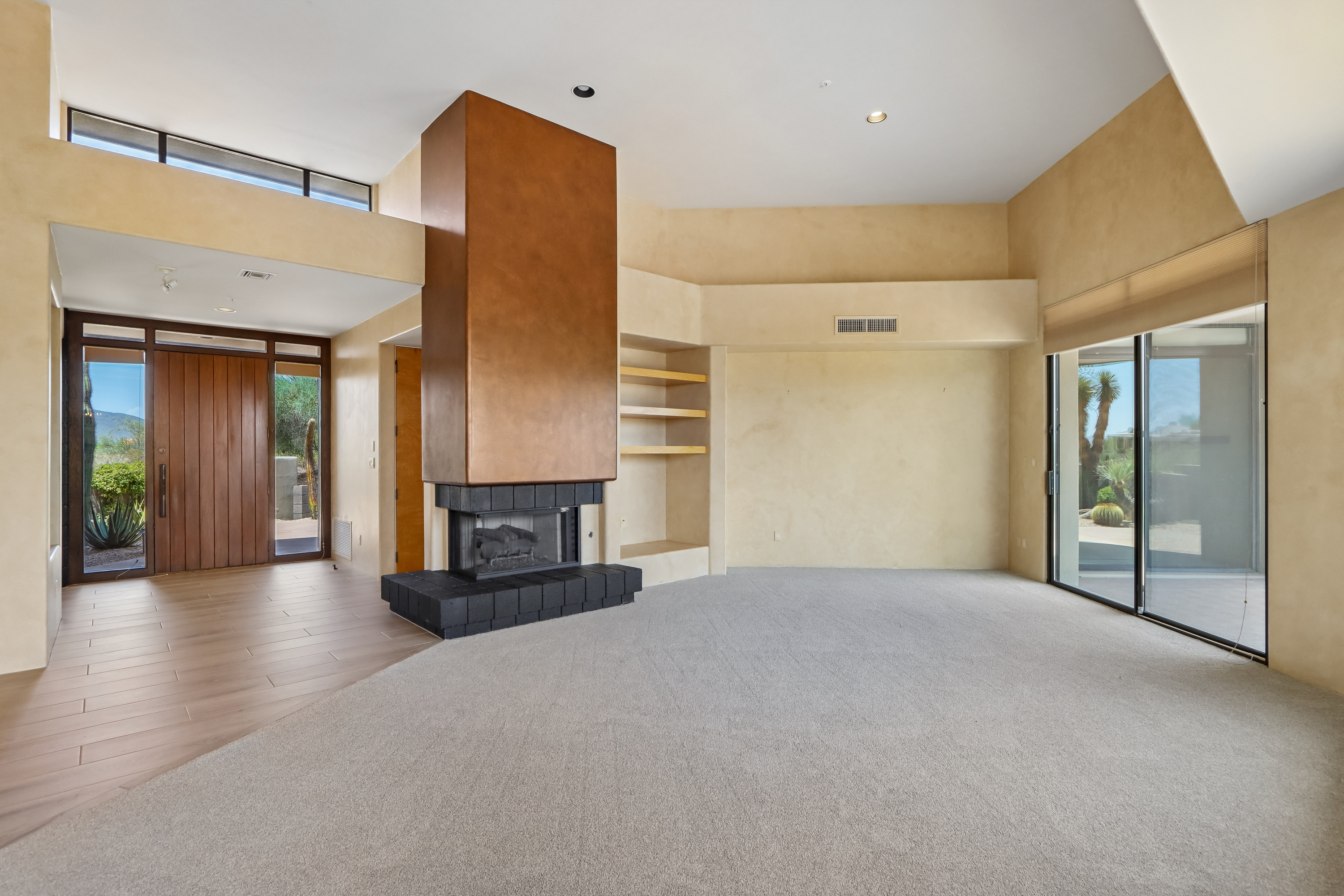 Photo 3 of 32 of 39749 N 107th Way, Scottsdale, AZ