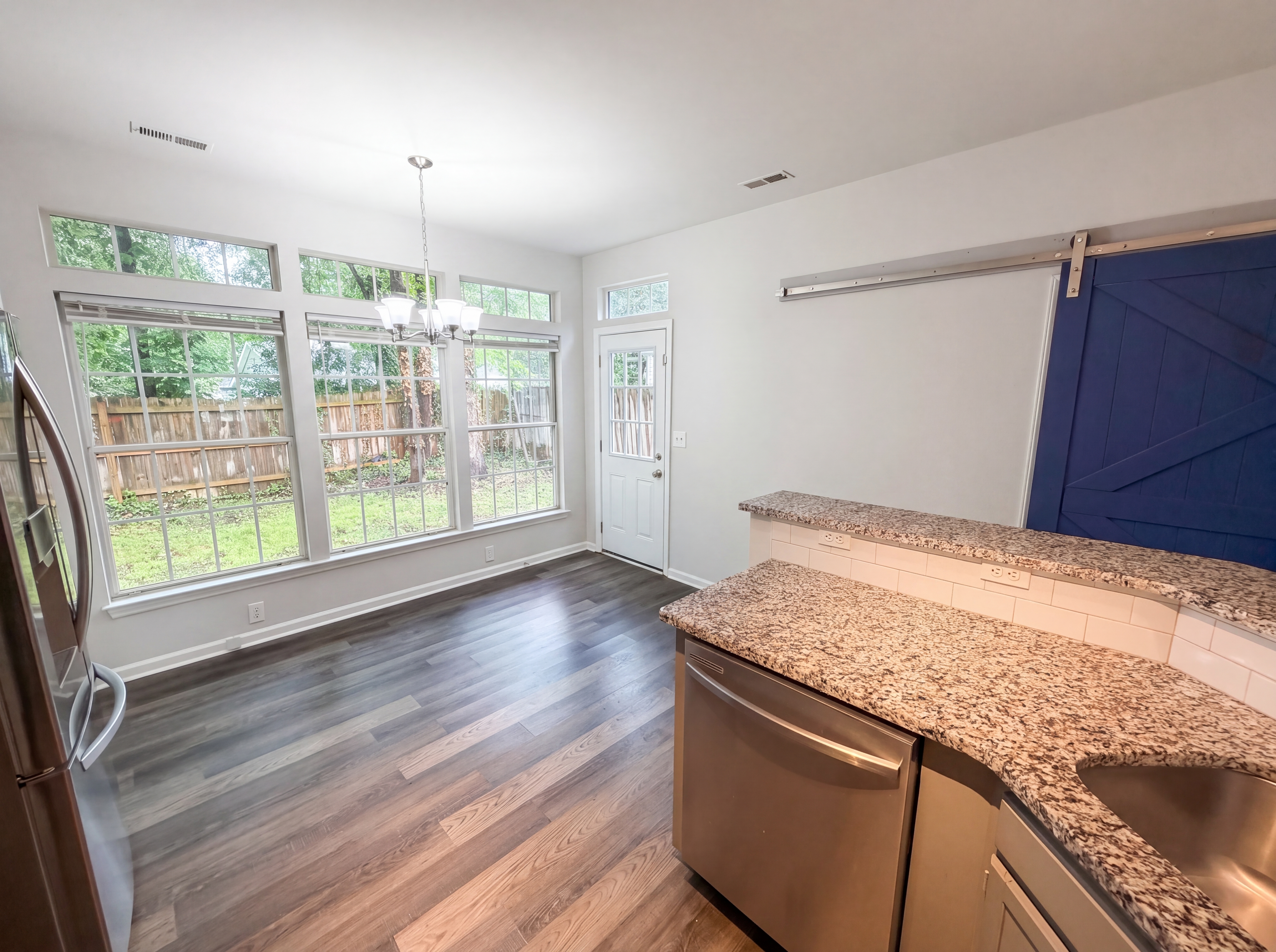 Photo 11 of 22 of 4808 Pennant Pl, Charlotte, NC