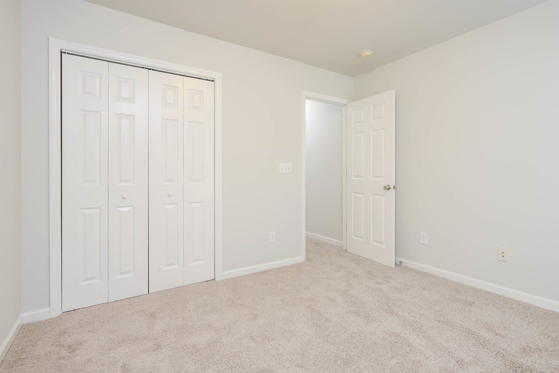 Photo 11 of 22 of 503 Plateau Dr, Greenville, NC